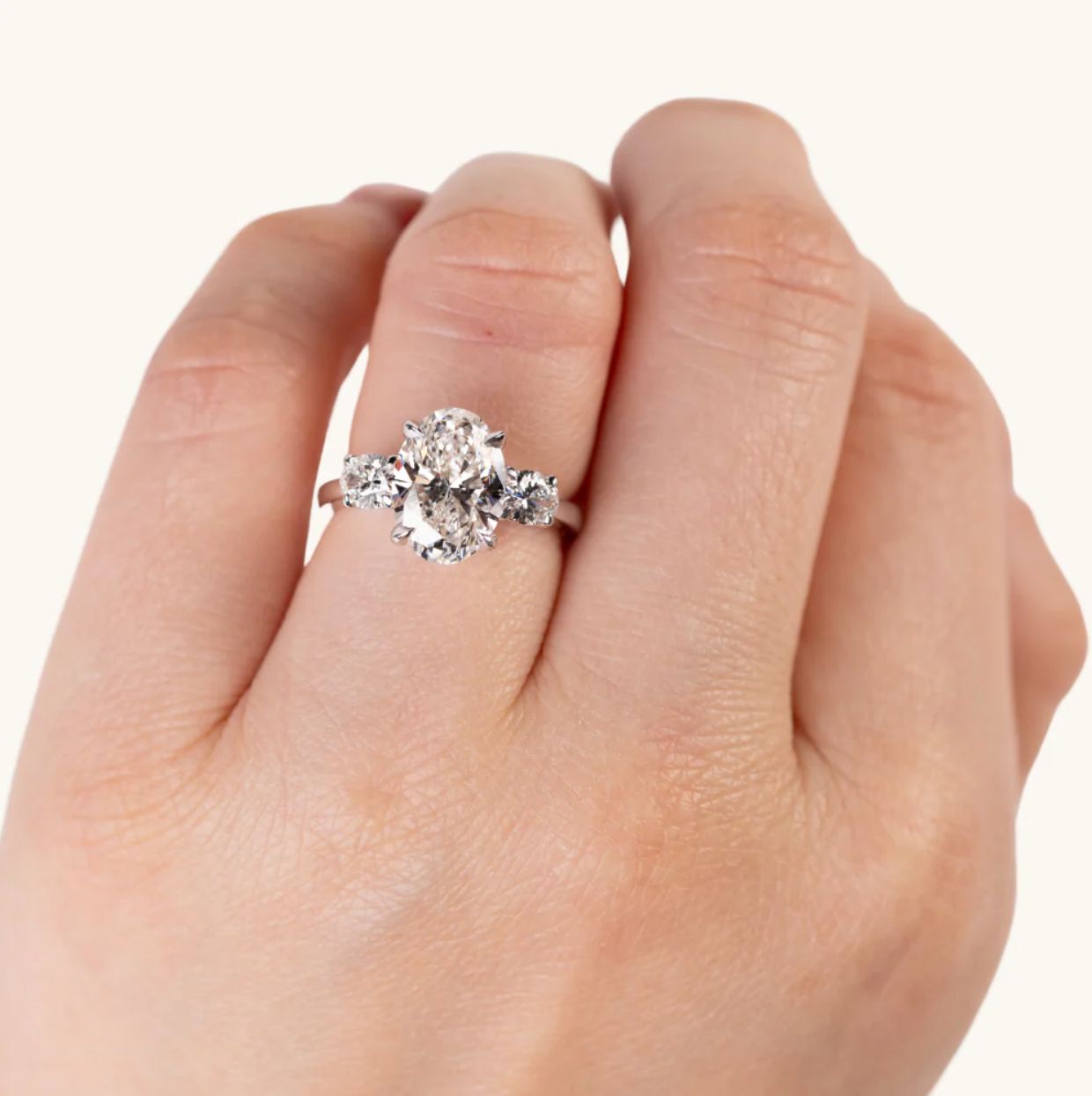 How to Choose the Best Diamond Shape for Your Finger