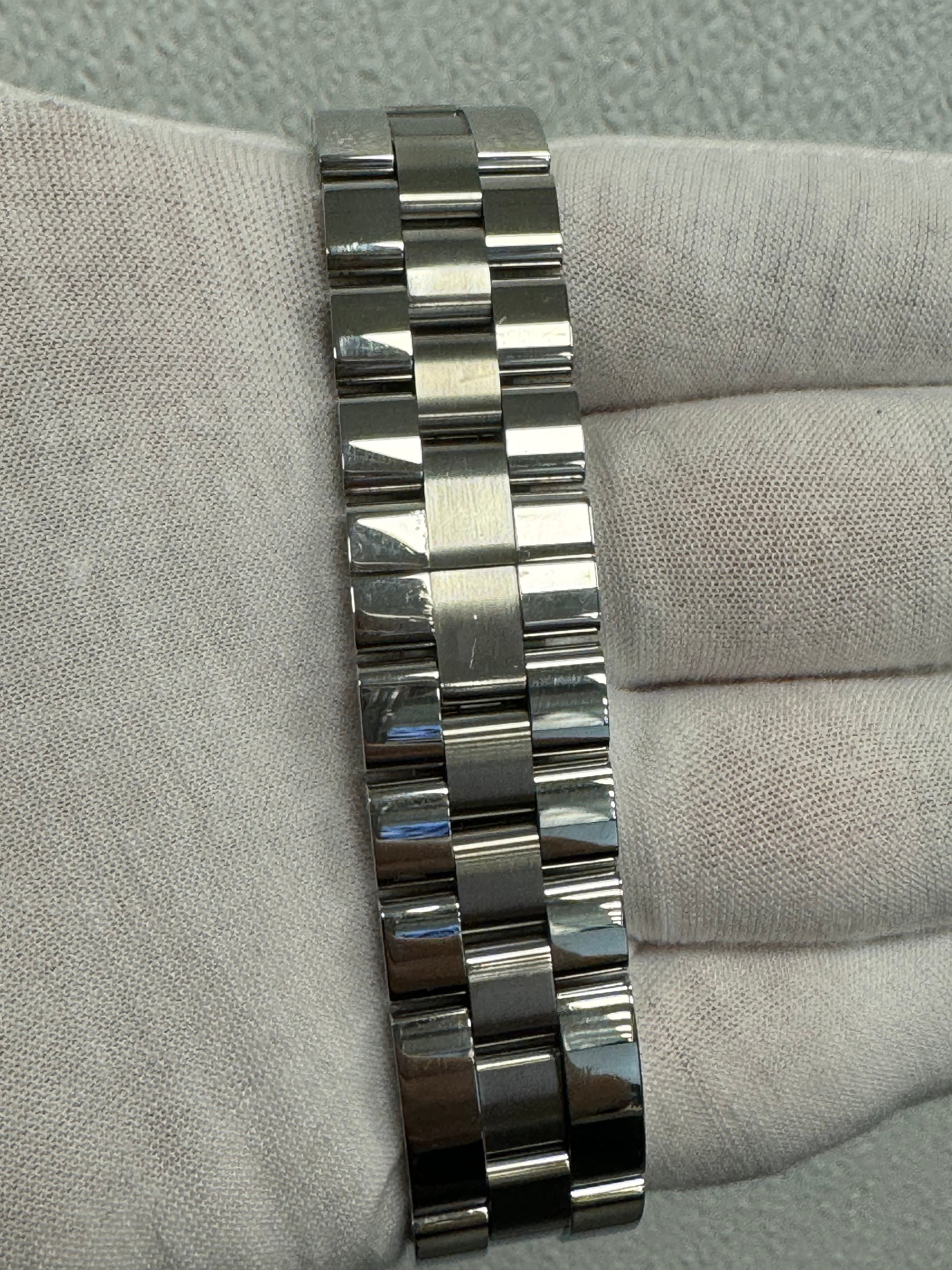 Cartier Roadster Chronograph Stainless Steel 38mm X 43mm Silver Chronograph Roman Dial Watch Reference #: W62019X6 - Happy Jewelers Fine Jewelry Lifetime Warranty