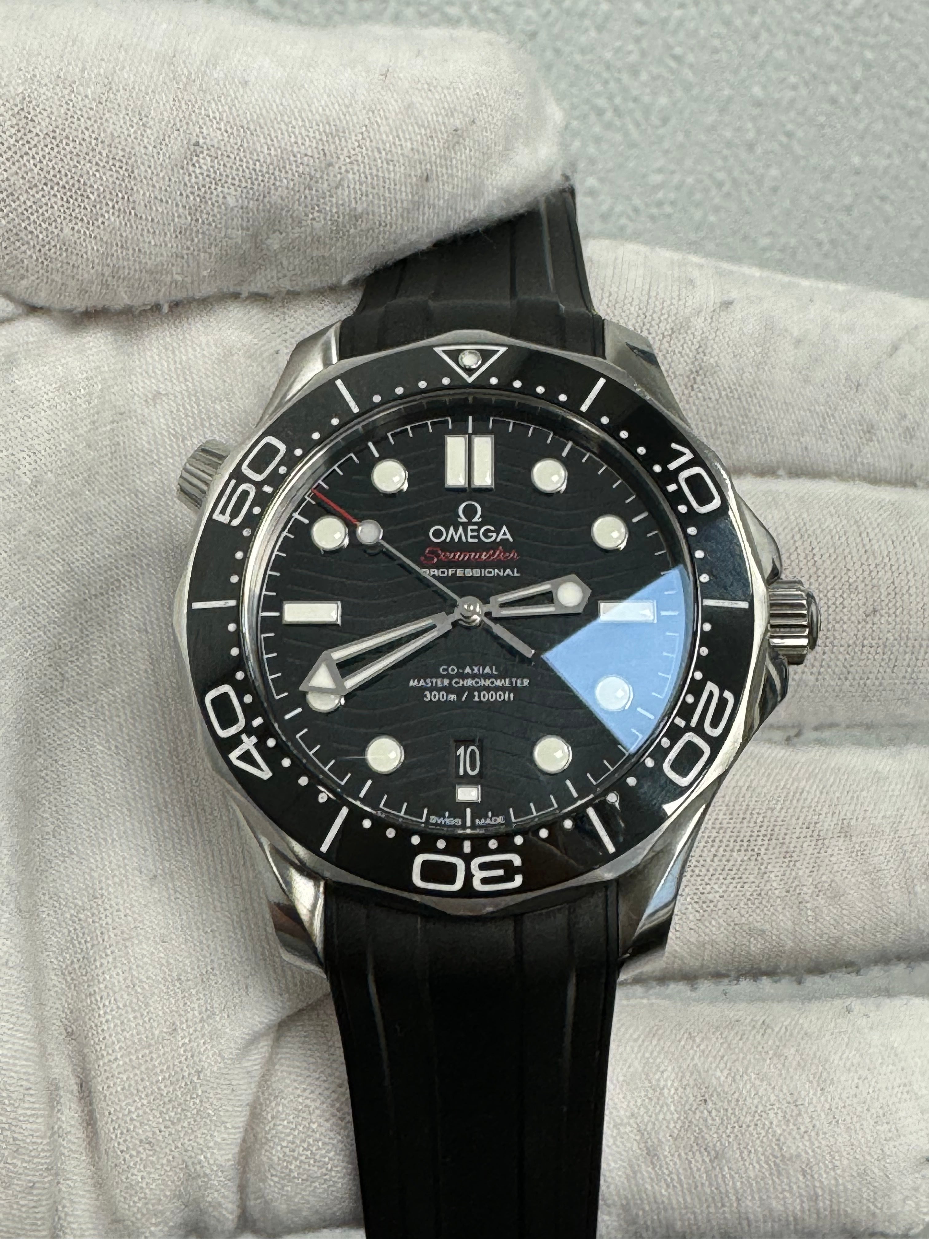 Omega Sea Master 300 Stainless Steel 42mm Black Dot Dial Watch Reference #: 210.32.42.20.01.001 - Happy Jewelers Fine Jewelry Lifetime Warranty
