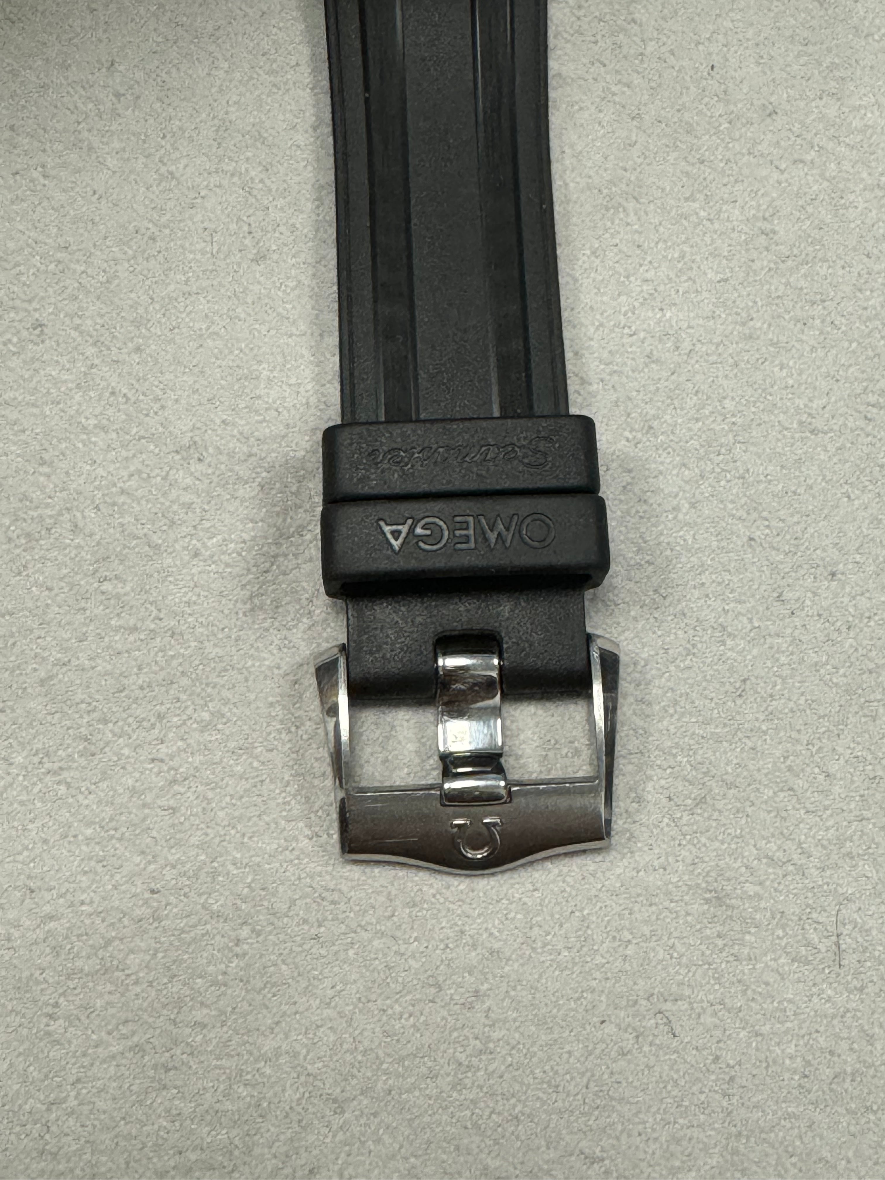 Omega Sea Master 300 Stainless Steel 42mm Black Dot Dial Watch Reference #: 210.32.42.20.01.001 - Happy Jewelers Fine Jewelry Lifetime Warranty