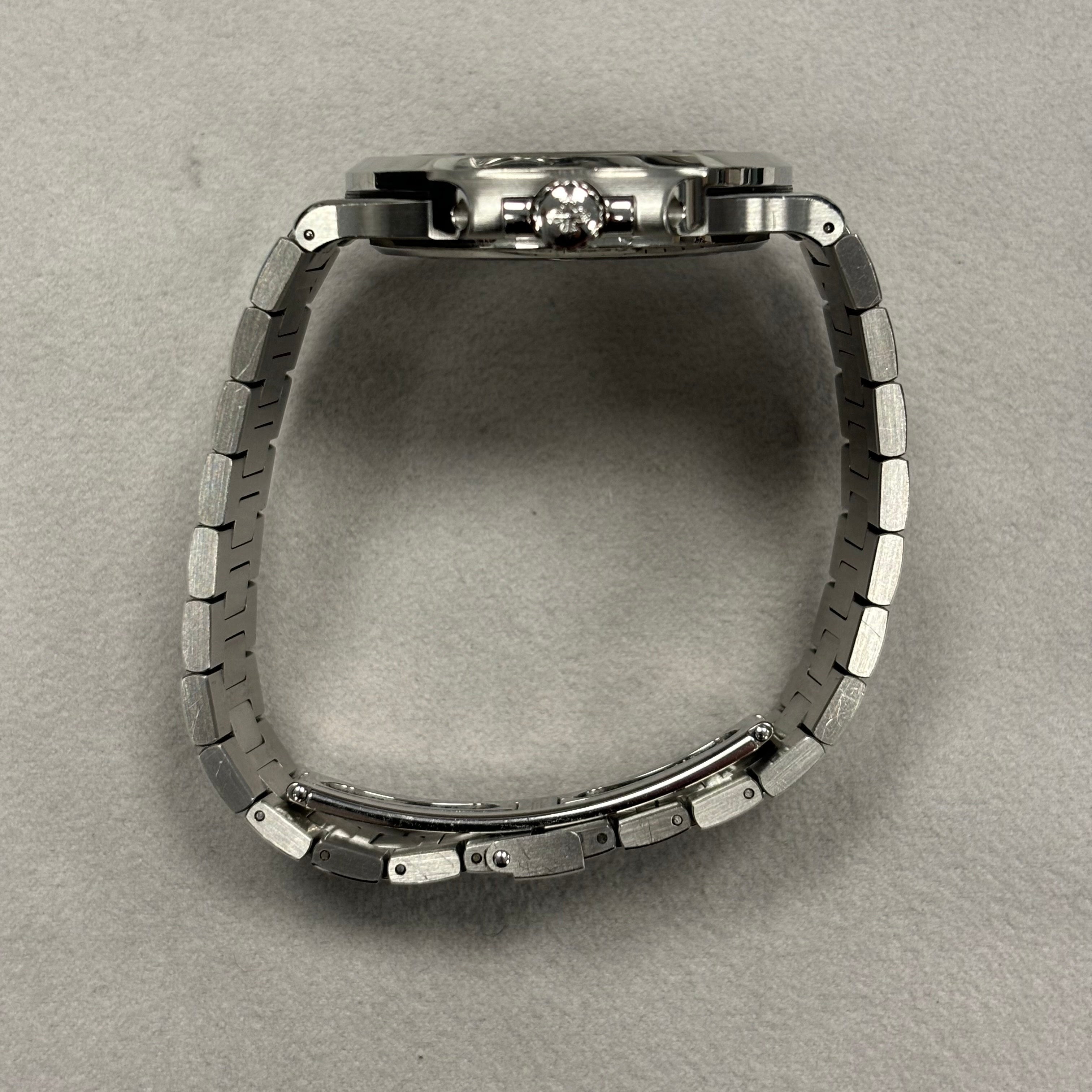 Patek Philippe Nautilus 40mm Green Dial Ref# 5711/1A-014 - Happy Jewelers Fine Jewelry Lifetime Warranty