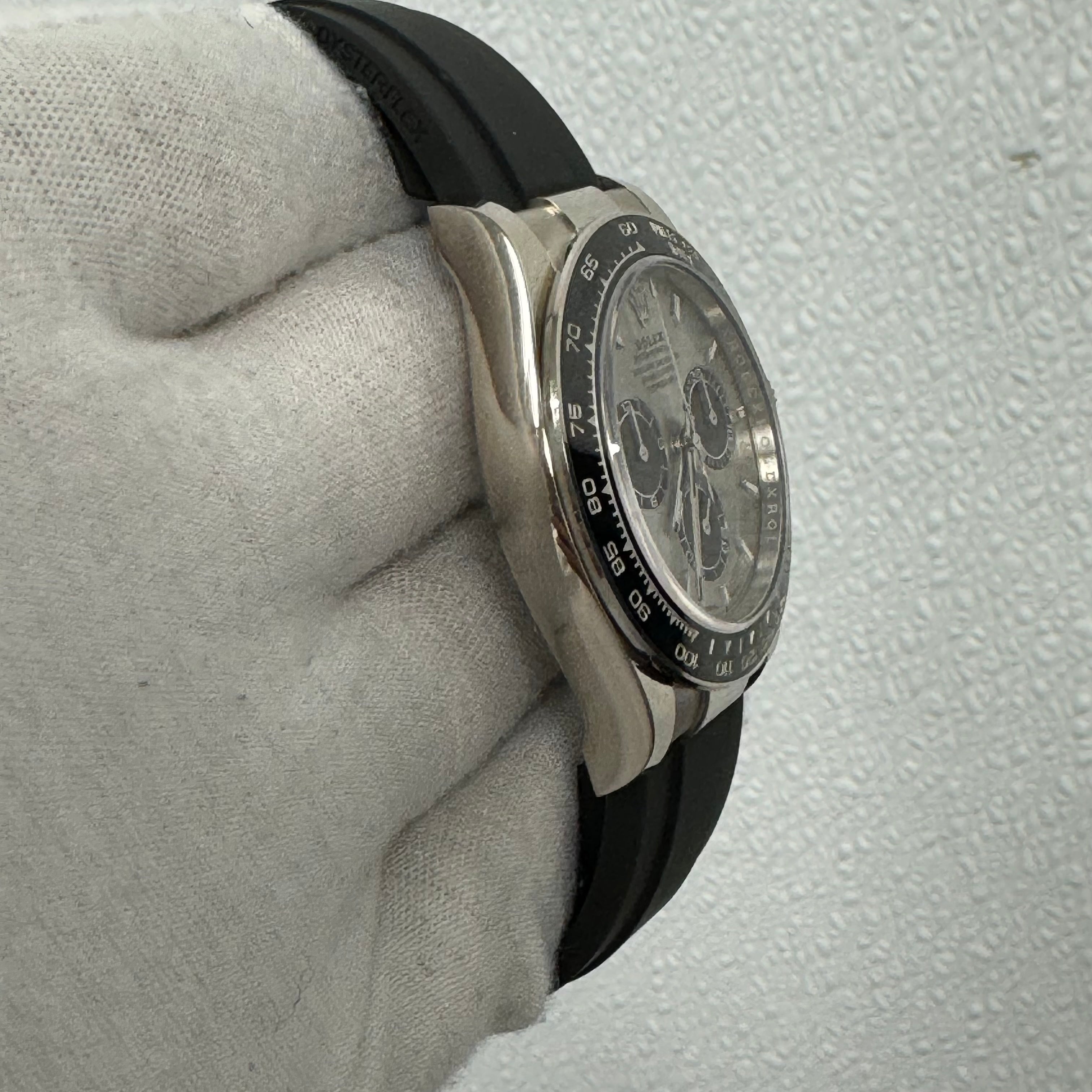 Rolex Daytona 40mm Silver Dial Ref# 126519LN - Happy Jewelers Fine Jewelry Lifetime Warranty