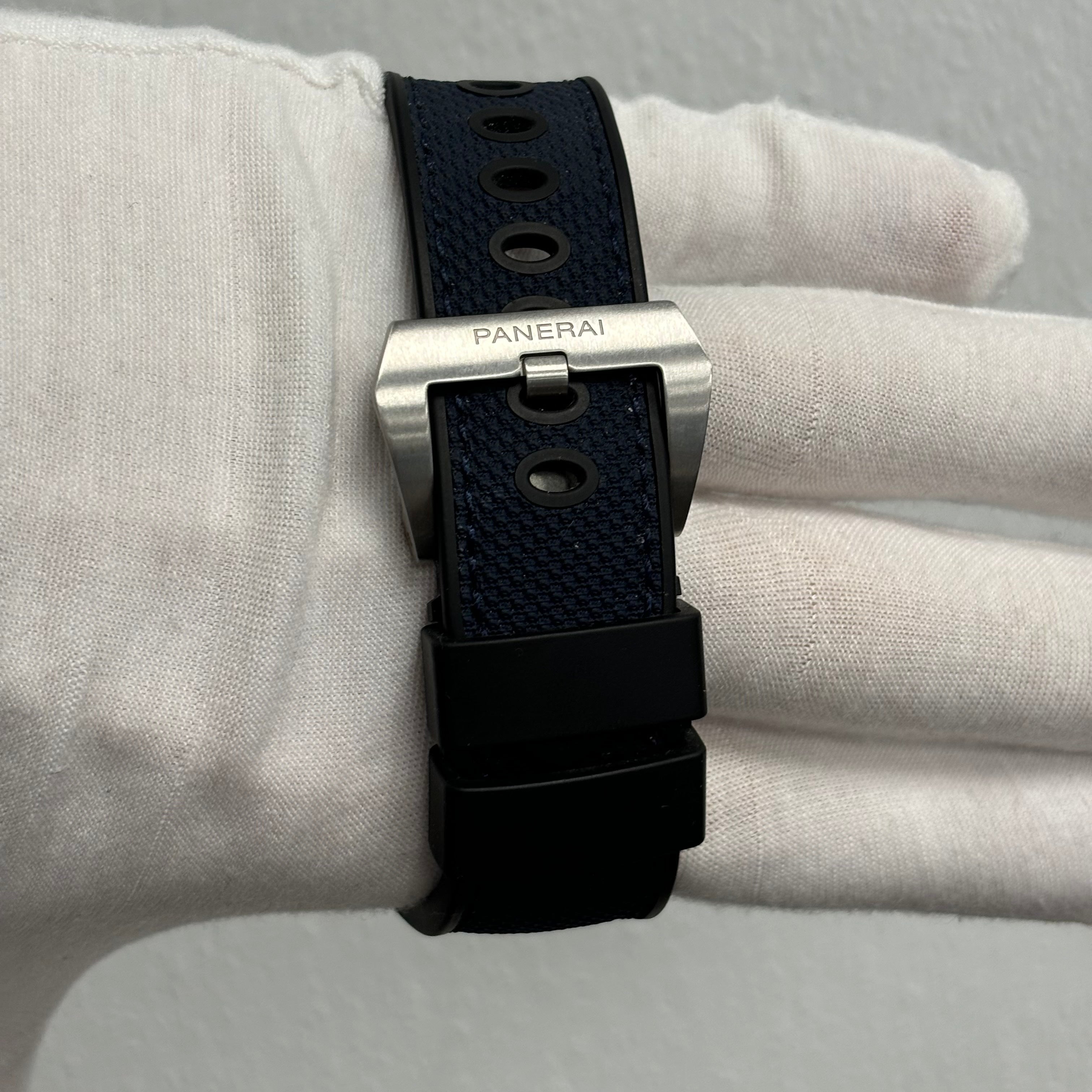 Panerai Submersible 44mm Blue Dial Watch Ref# PAM01391 - Happy Jewelers Fine Jewelry Lifetime Warranty
