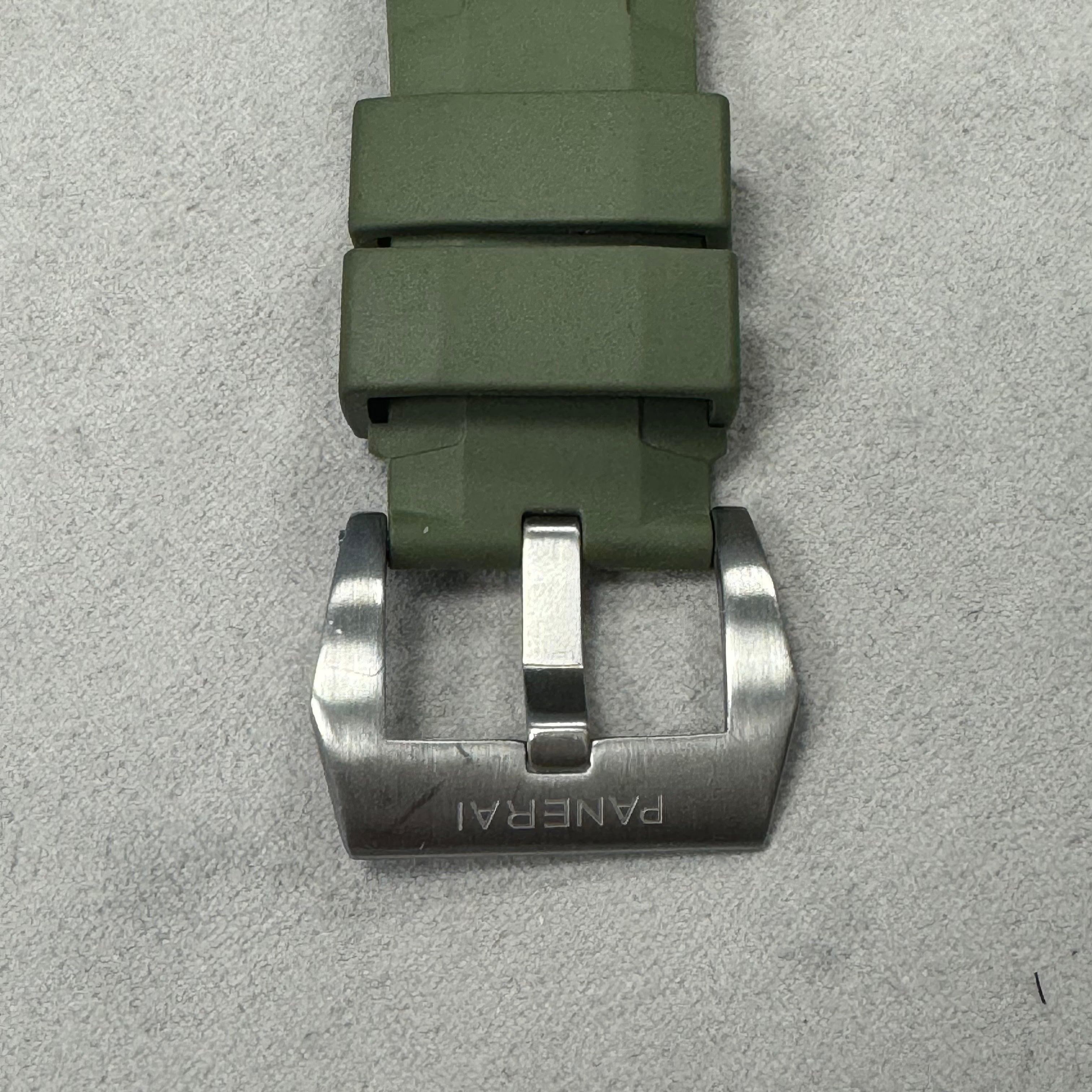 Panerai Submersible 44mm Green Dial Watch Ref# PAM01287 - Happy Jewelers Fine Jewelry Lifetime Warranty