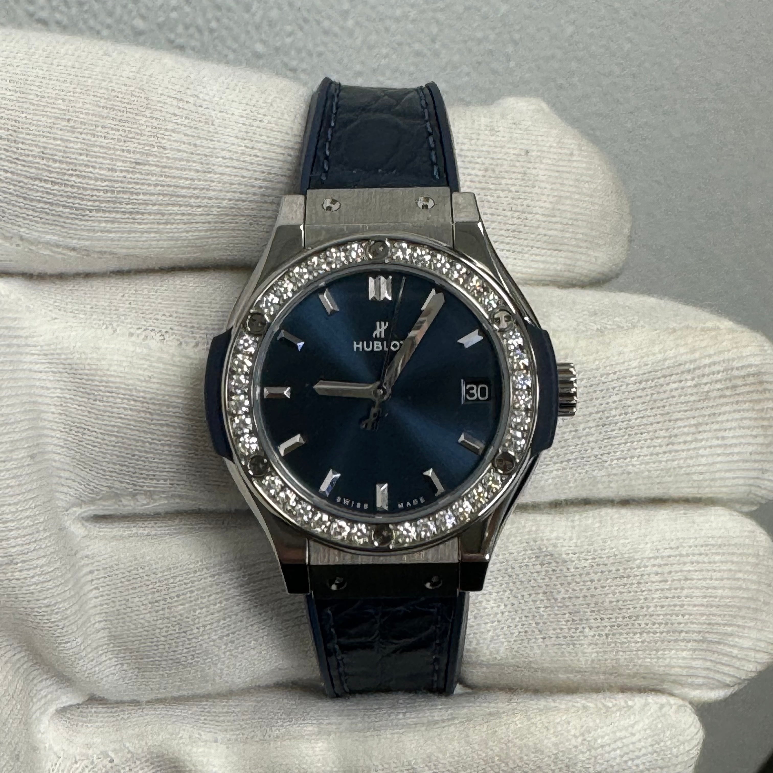 Hublot Classic Fusion 33mm Blue Dial Watch Ref# 581.NX.7170.RX.1104 - Happy Jewelers Fine Jewelry Lifetime Warranty