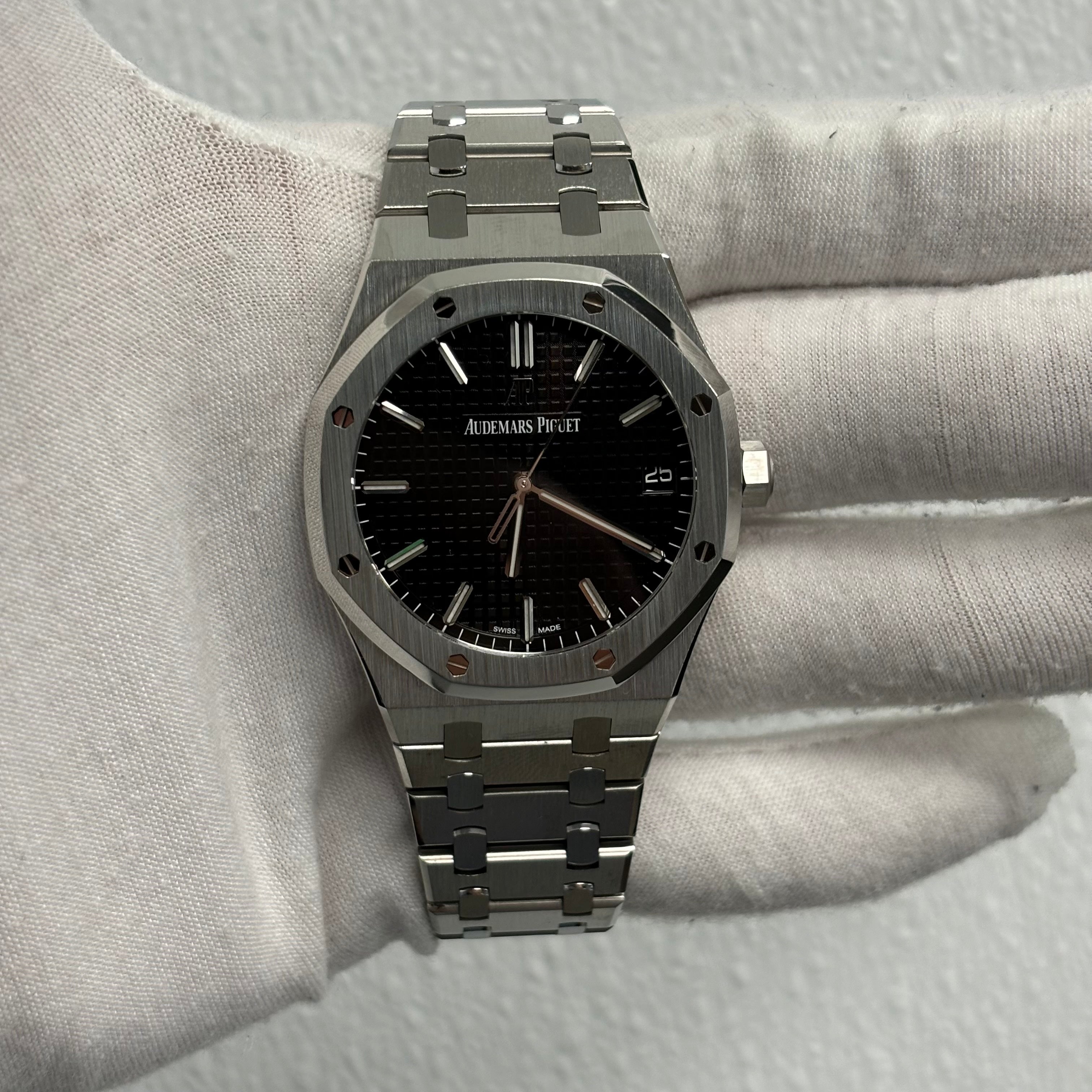 Audemars Piguet Royal Oak 41mm Black Dial Ref# 15500ST.OO.1220ST.03 - Happy Jewelers Fine Jewelry Lifetime Warranty