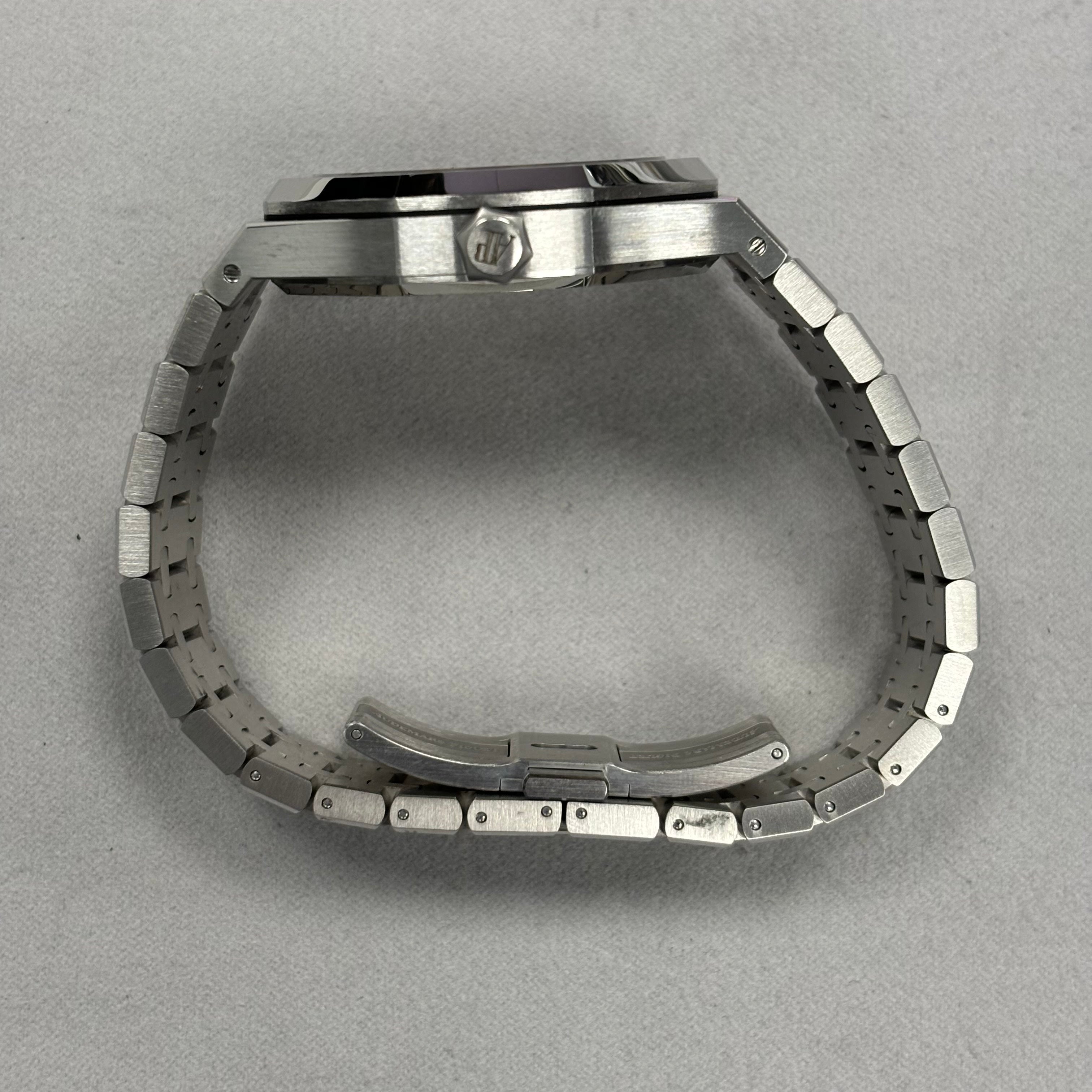 Audemars Piguet Royal Oak 41mm Black Dial Ref# 15500ST.OO.1220ST.03 - Happy Jewelers Fine Jewelry Lifetime Warranty