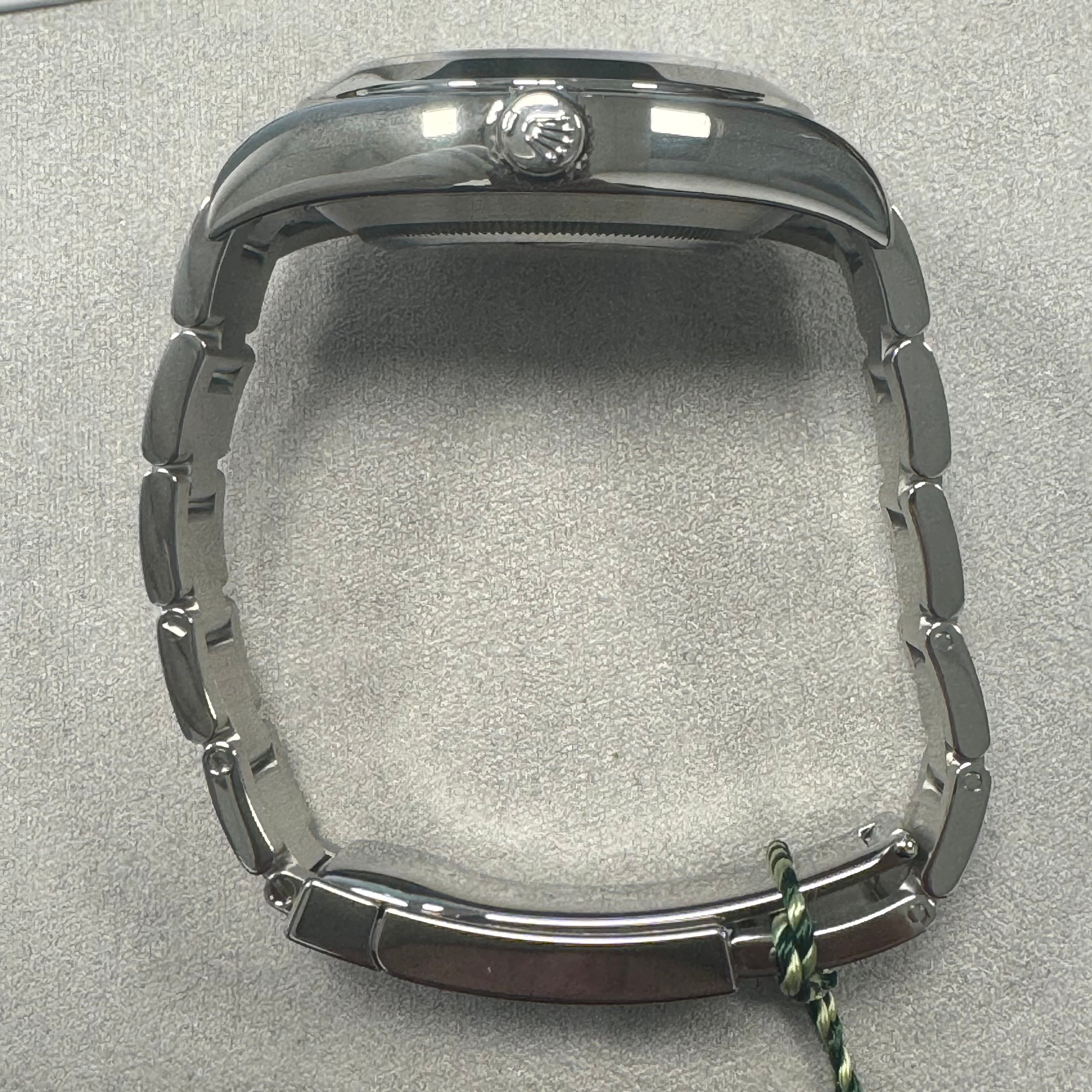 Rolex Air King 40mm Black Dial Watch Ref# 116900 - Happy Jewelers Fine Jewelry Lifetime Warranty