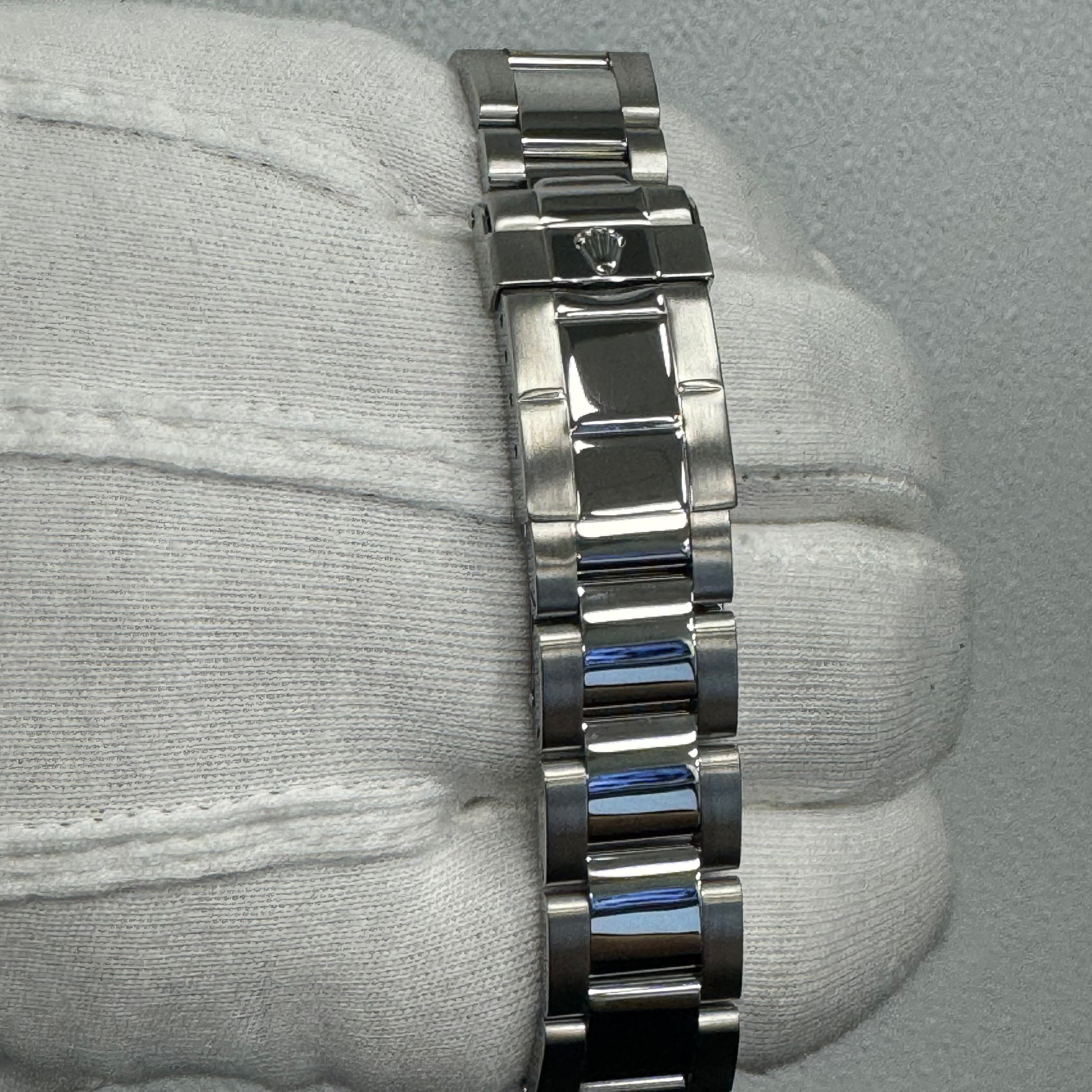 Rolex Yachtmaster 40mm Silver Dial Watch Ref# 16622 - Happy Jewelers Fine Jewelry Lifetime Warranty