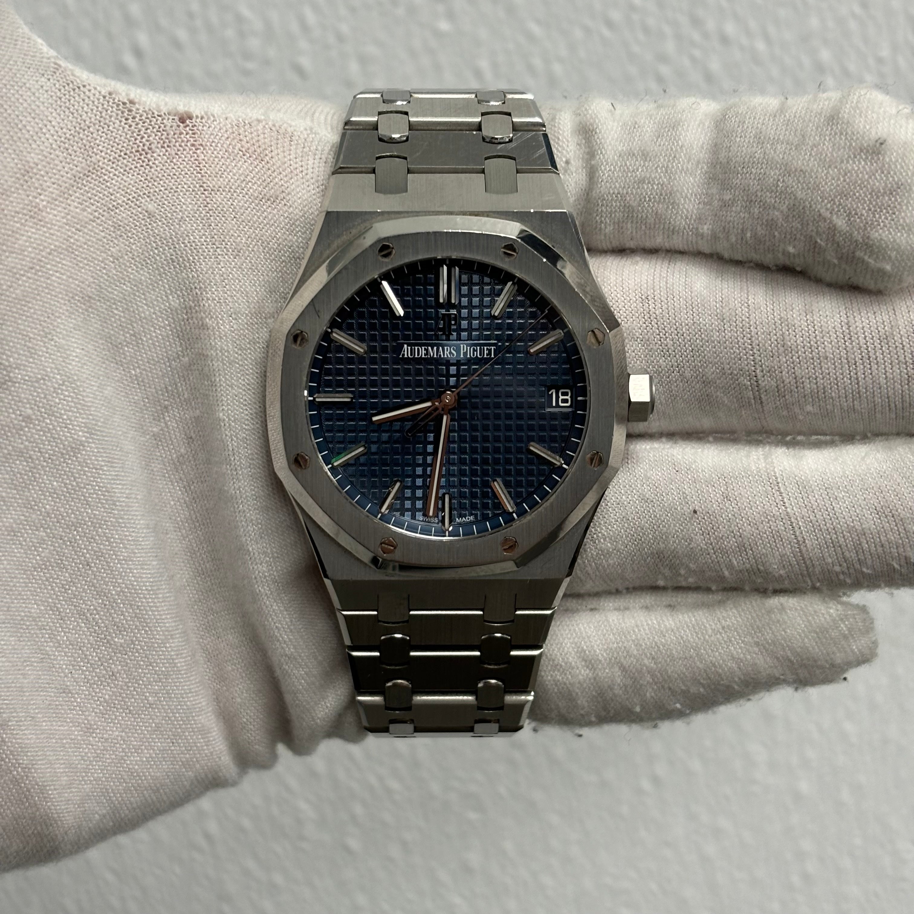 Audemars Piguet Royal Oak 41mm Blue Dial Ref# 15400ST.OO.1220ST.02 - Happy Jewelers Fine Jewelry Lifetime Warranty