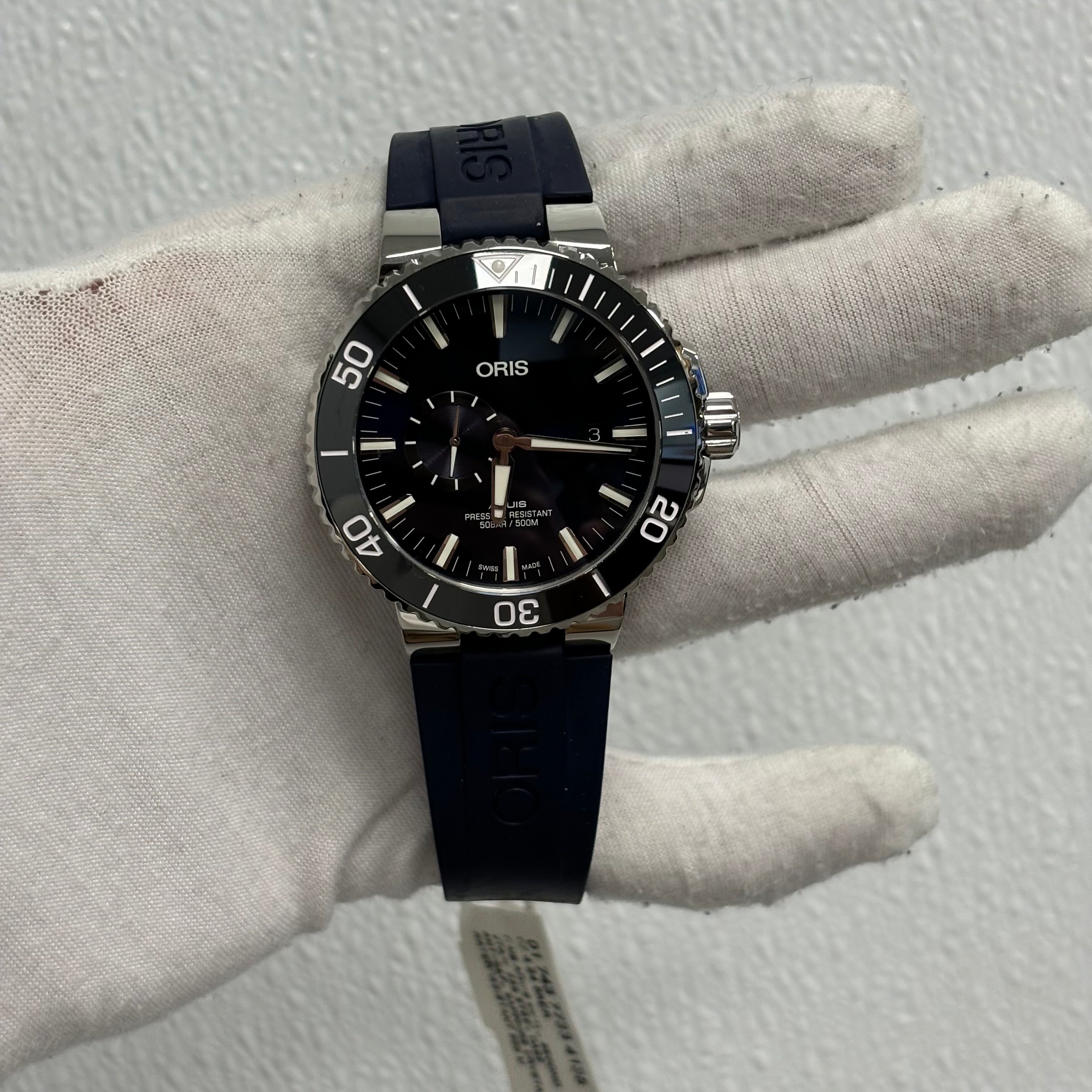 Oris Aquis 45.5mm Blue Dial Watch Ref# 01 743 7733 4135 - Happy Jewelers Fine Jewelry Lifetime Warranty