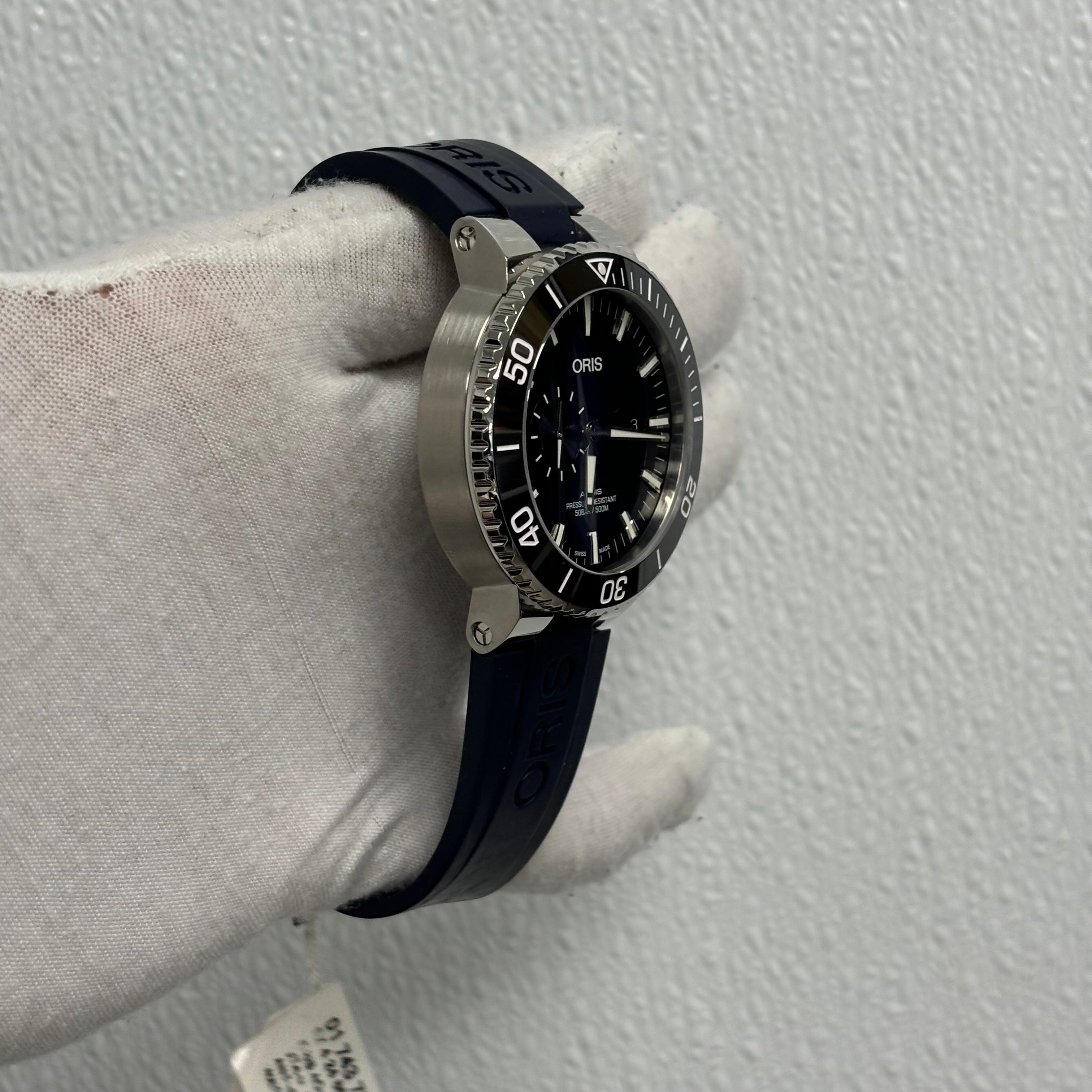 Oris Aquis 45.5mm Blue Dial Watch Ref# 01 743 7733 4135 - Happy Jewelers Fine Jewelry Lifetime Warranty