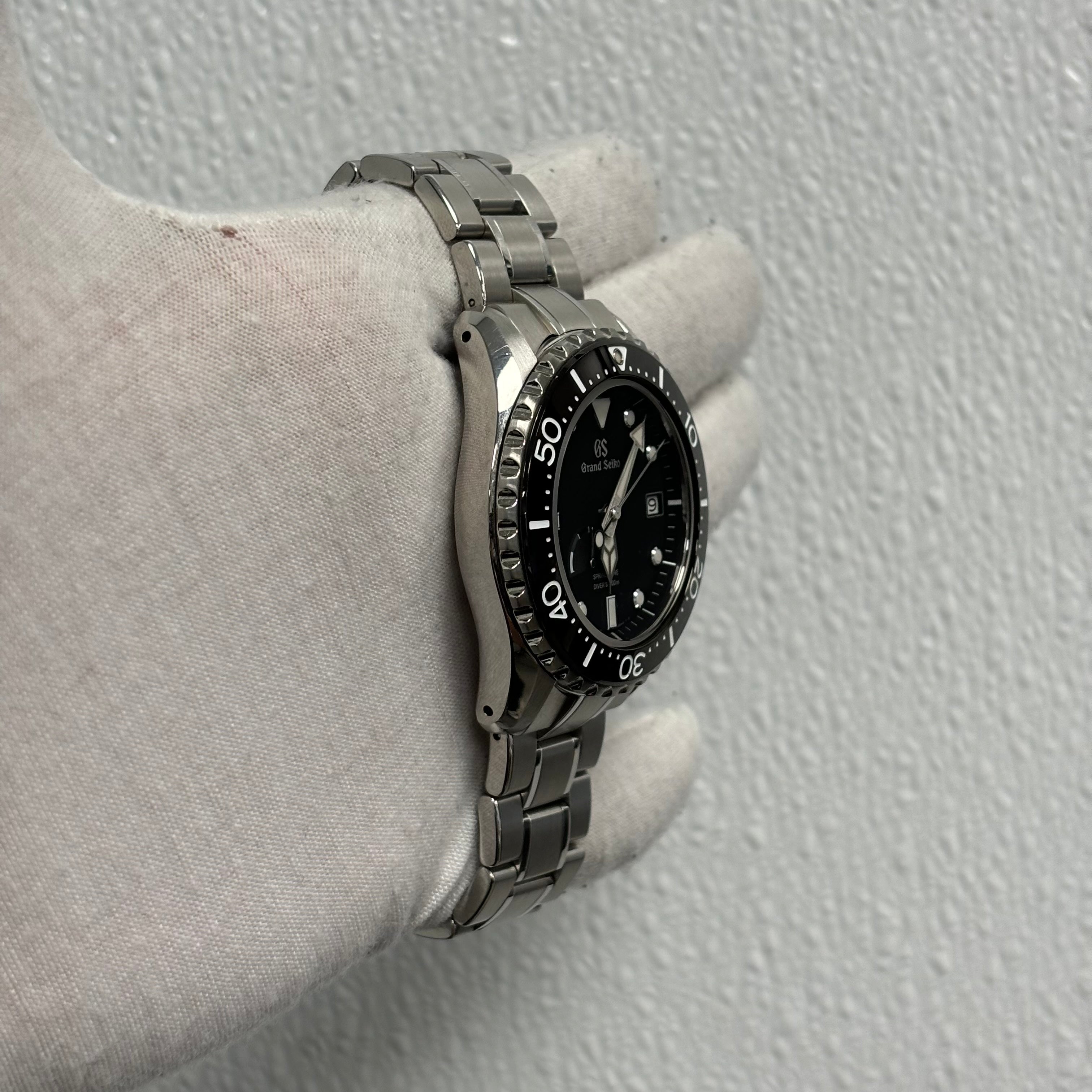 Grand Seiko Spring Drive 44mm Black Dial Ref# SBGA029 - Happy Jewelers Fine Jewelry Lifetime Warranty