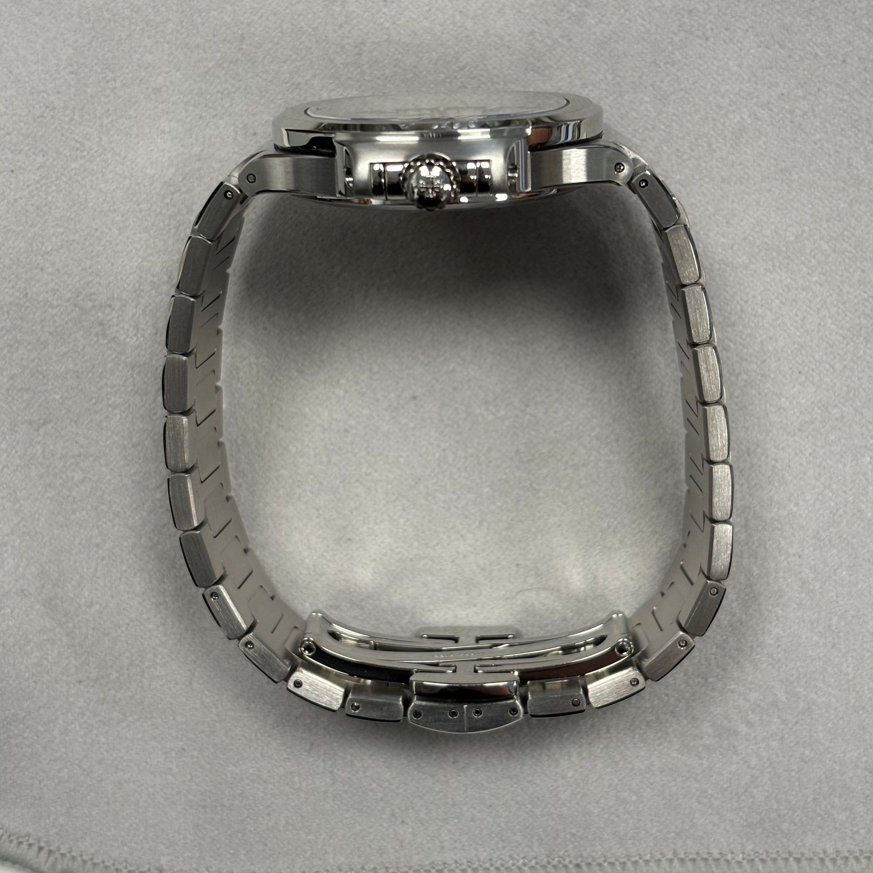 Patek Philippe Lady Nautilus 35.2mm Silver Opaline Dial Watch Ref# 7118/1A-010 - Happy Jewelers Fine Jewelry Lifetime Warranty