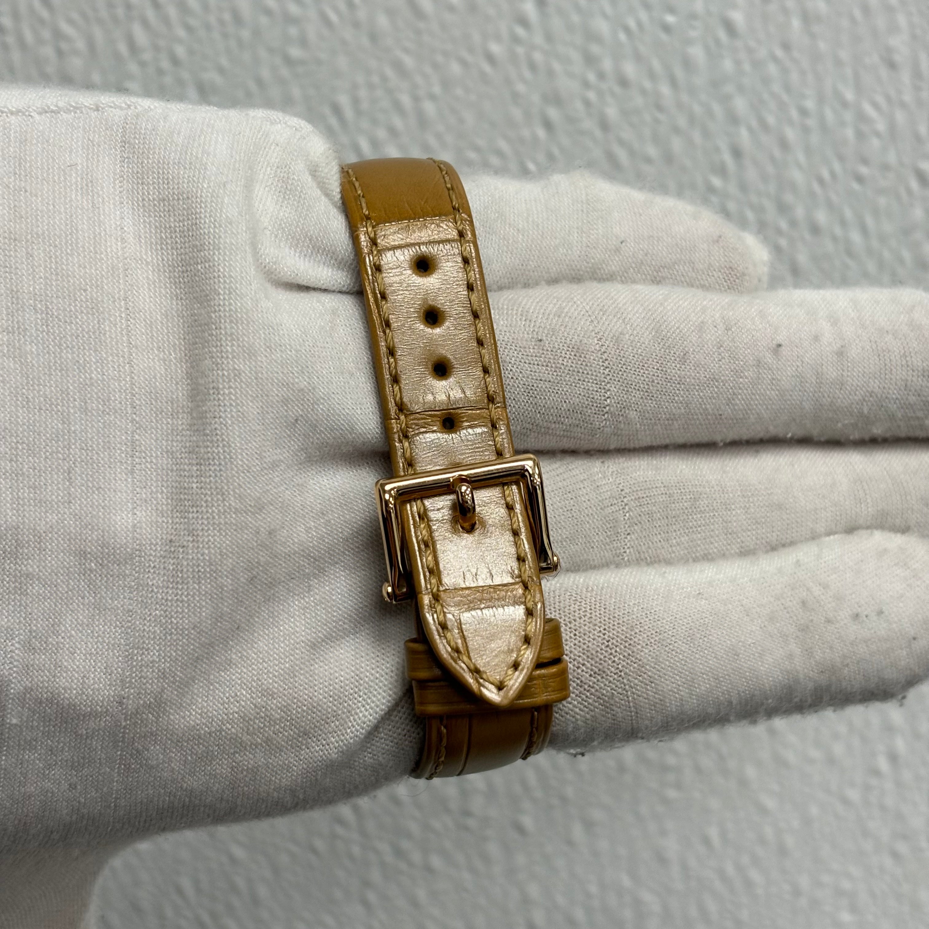 Patek Philippe Calatrava 34mm White Dial Watch Ref# 7200R-001 - Happy Jewelers Fine Jewelry Lifetime Warranty