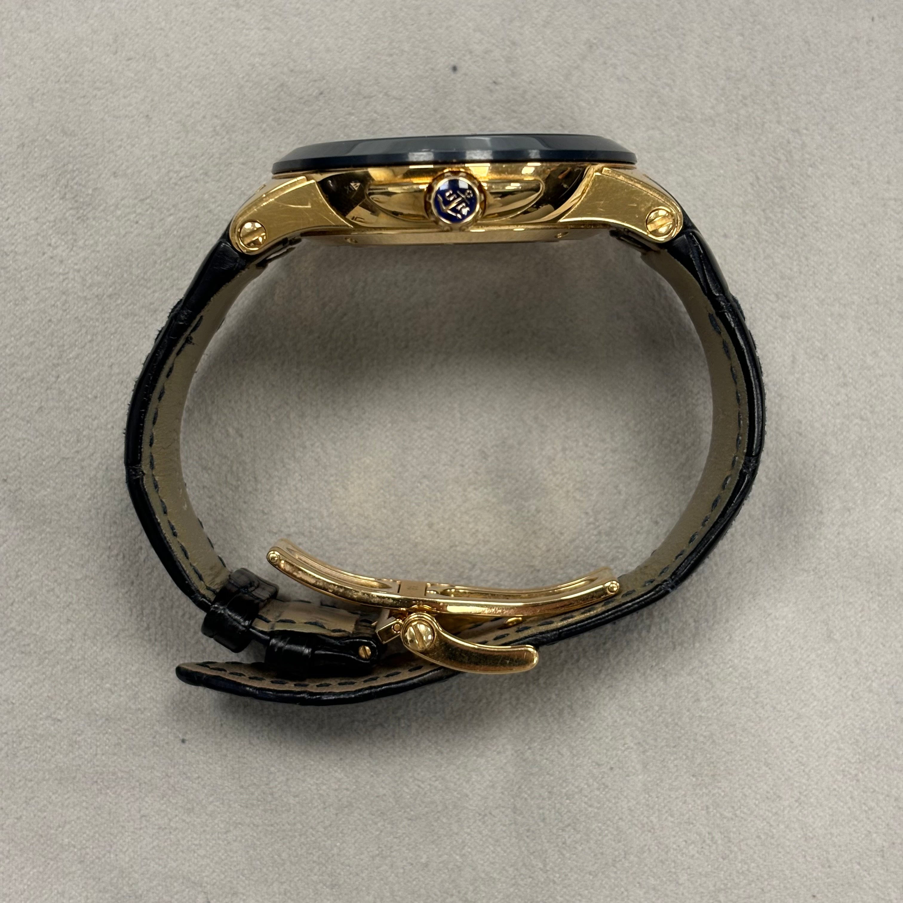 Ulysse Nardin Executive 43mm Blue Dial Ref# 246-00 - Happy Jewelers Fine Jewelry Lifetime Warranty