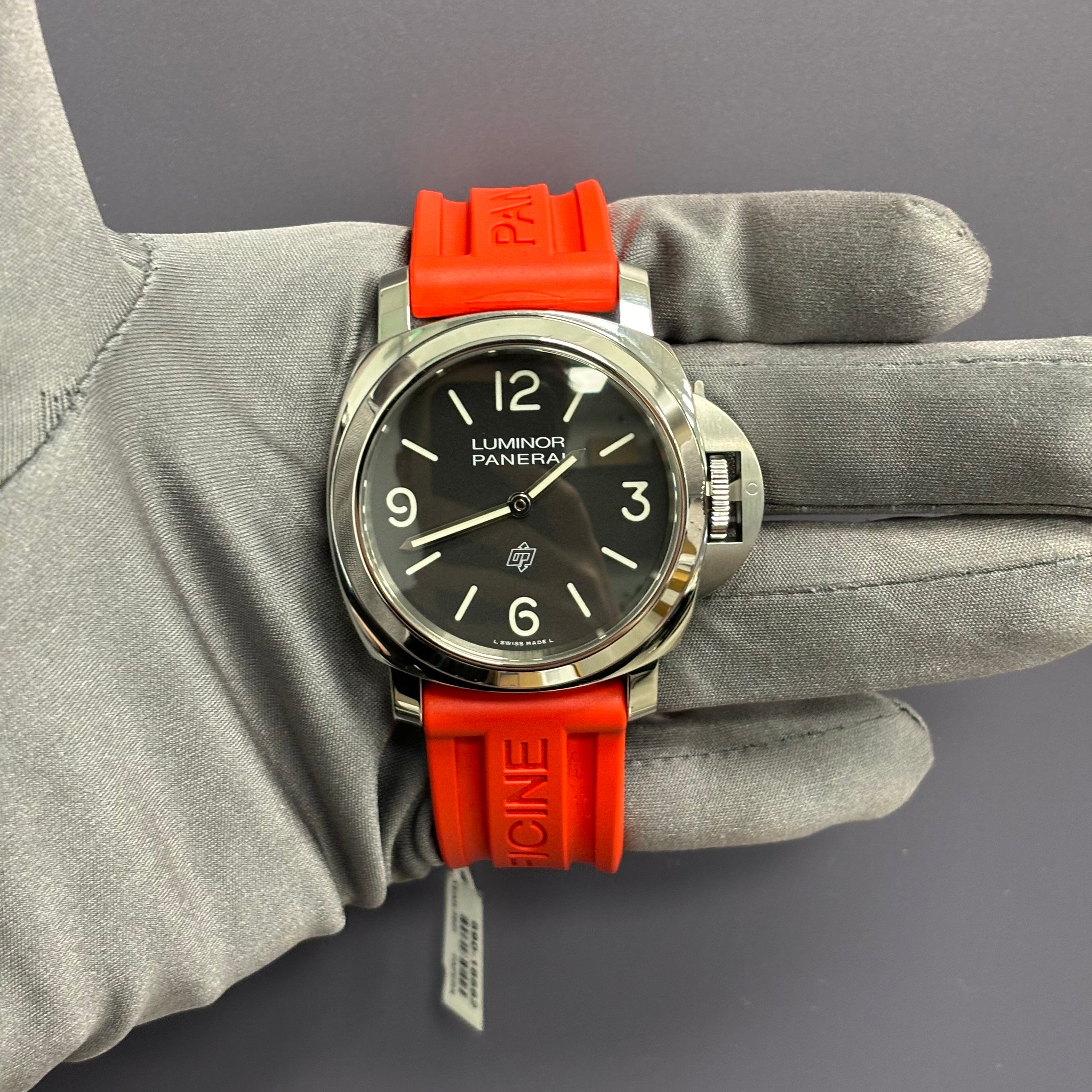 Panerai Luminor 44mm Black Dial Watch Ref# PAM01086 - Happy Jewelers Fine Jewelry Lifetime Warranty