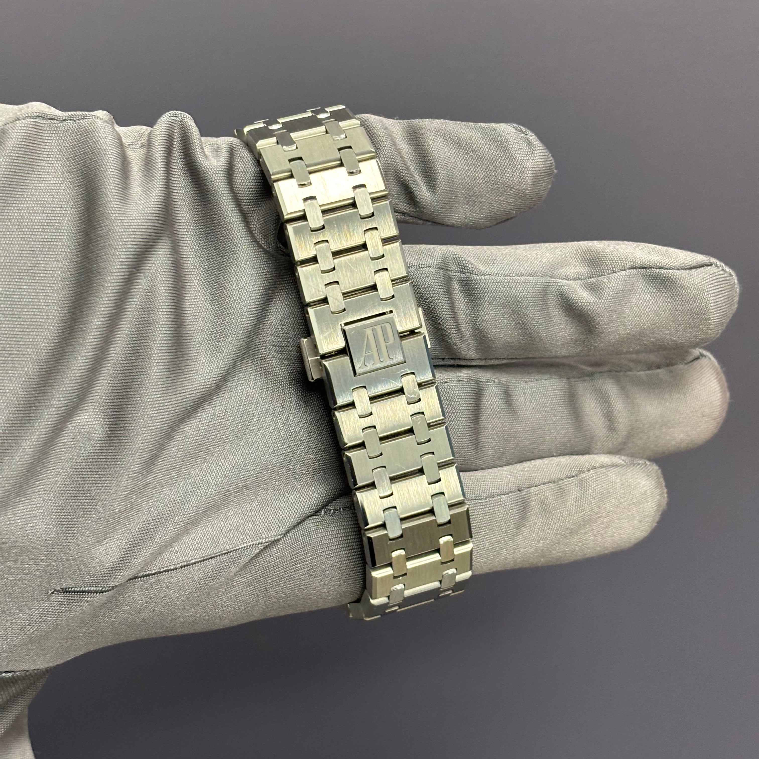 Audemars Piguet Royal Oak 41mm Black Dial Ref# 26331ST.OO.1220ST.02 - Happy Jewelers Fine Jewelry Lifetime Warranty