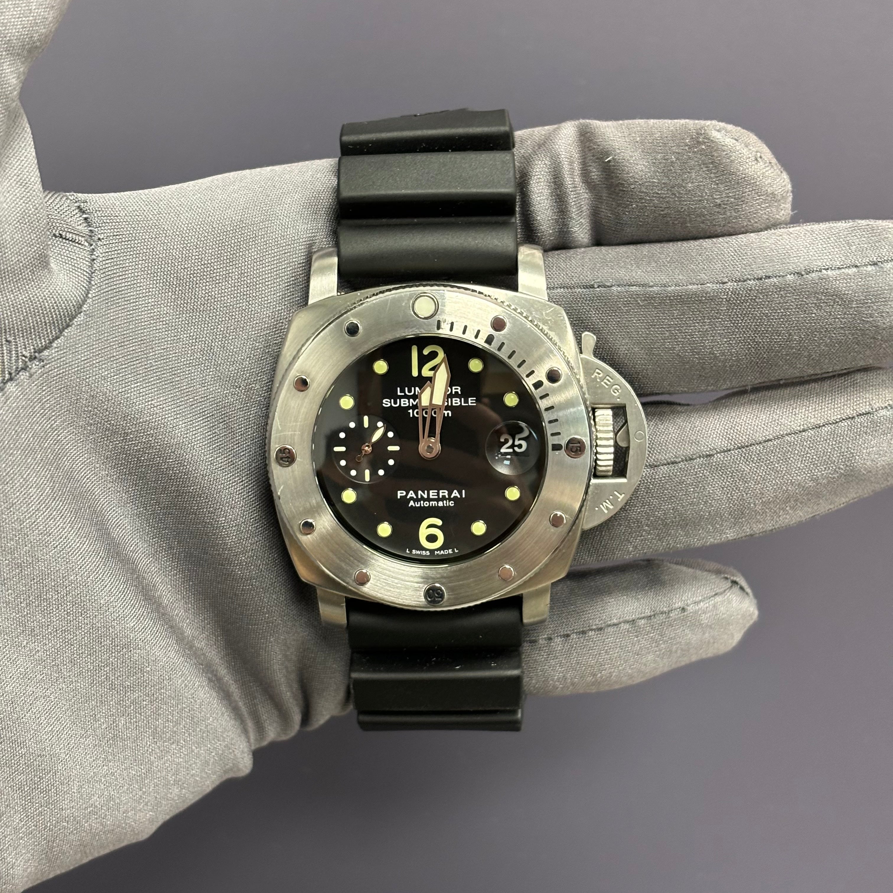 Panerai Luminor 44mm Black Dial Watch Ref# PAM01109 - Happy Jewelers Fine Jewelry Lifetime Warranty