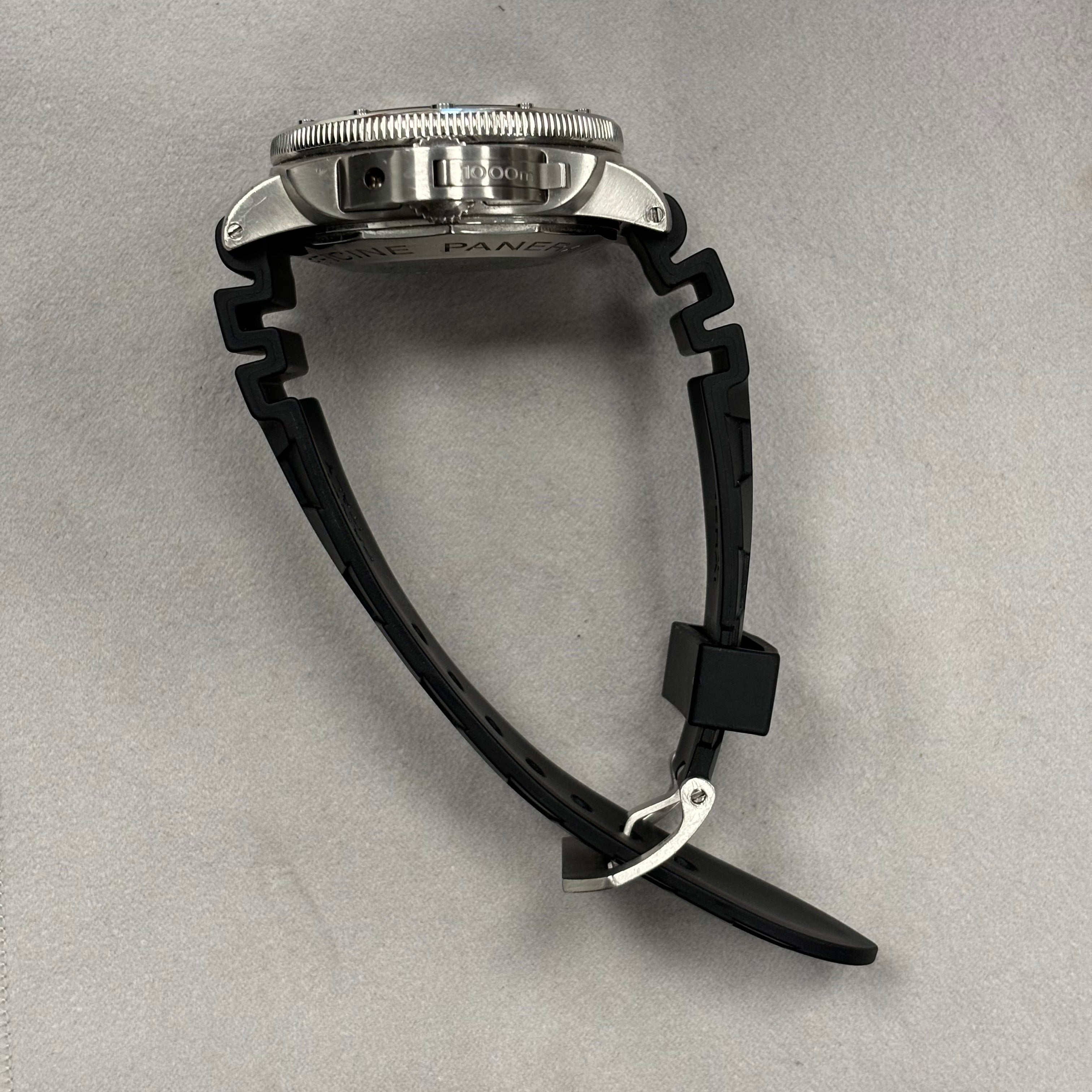 Panerai Luminor 44mm Black Dial Watch Ref# PAM01109 - Happy Jewelers Fine Jewelry Lifetime Warranty