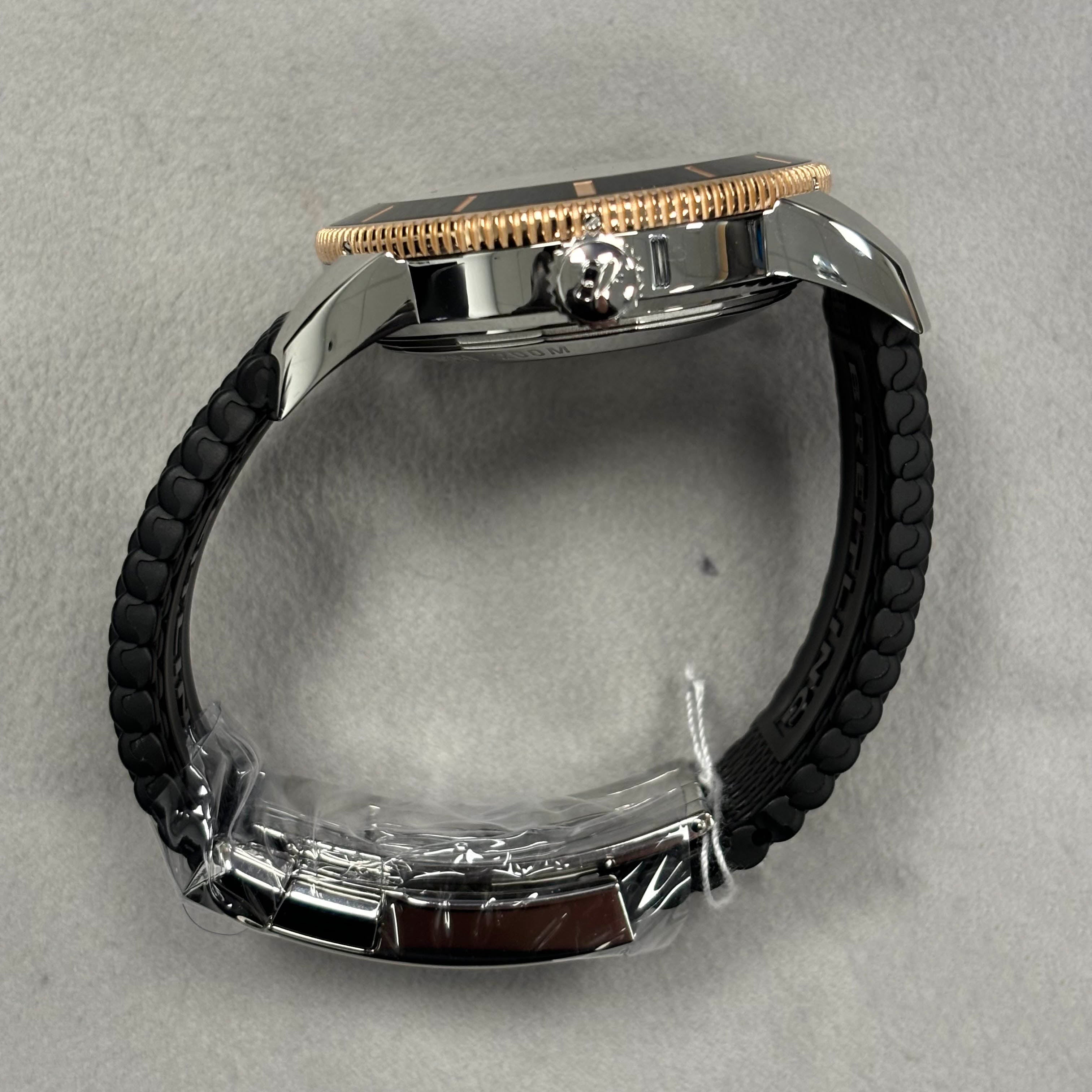 Breitling Superocean 44mm Black Dial Watch Ref# UB2030 - Happy Jewelers Fine Jewelry Lifetime Warranty