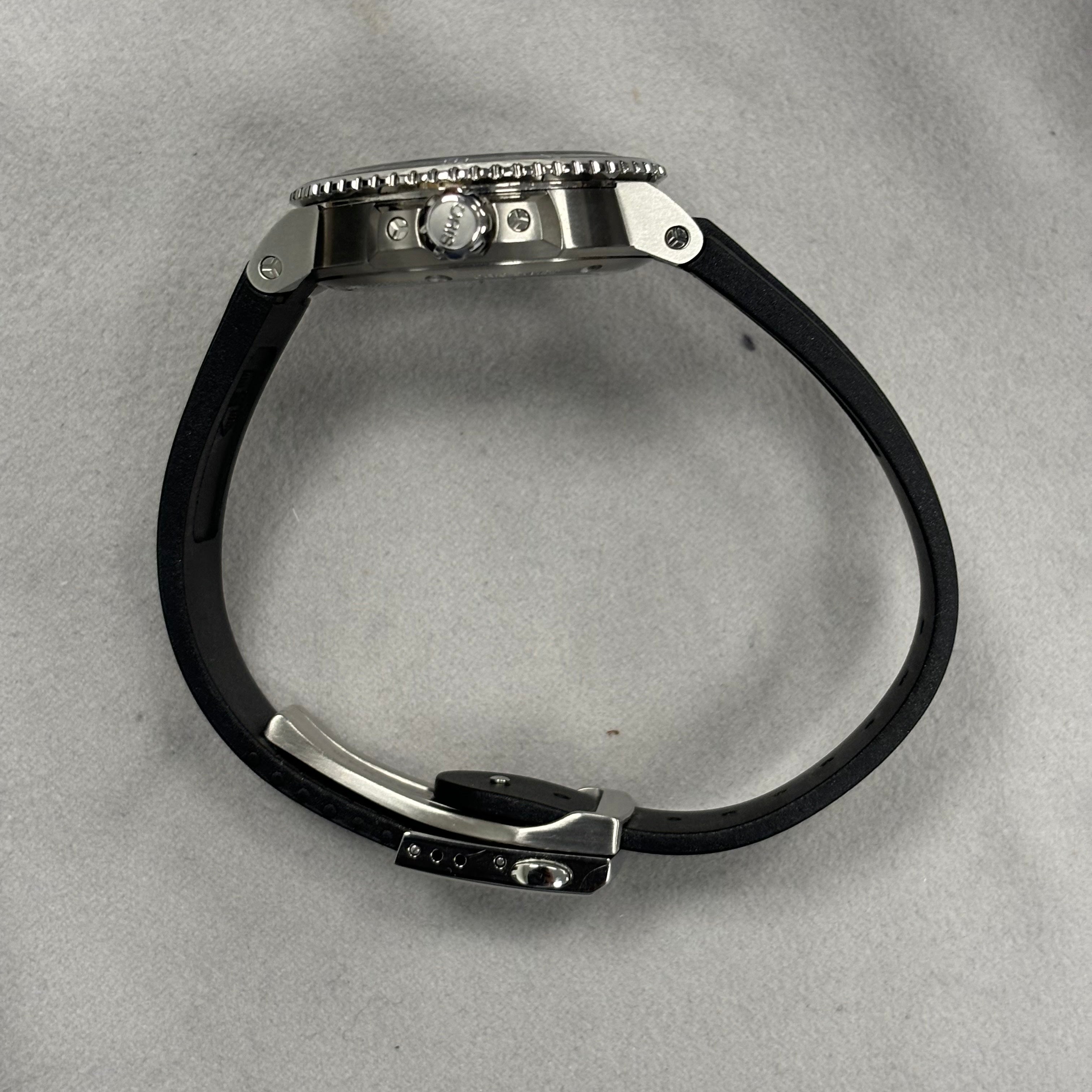 Oris Aquis 36.5mm Black Dial Watch Ref# 01.733.7731.4194 - Happy Jewelers Fine Jewelry Lifetime Warranty