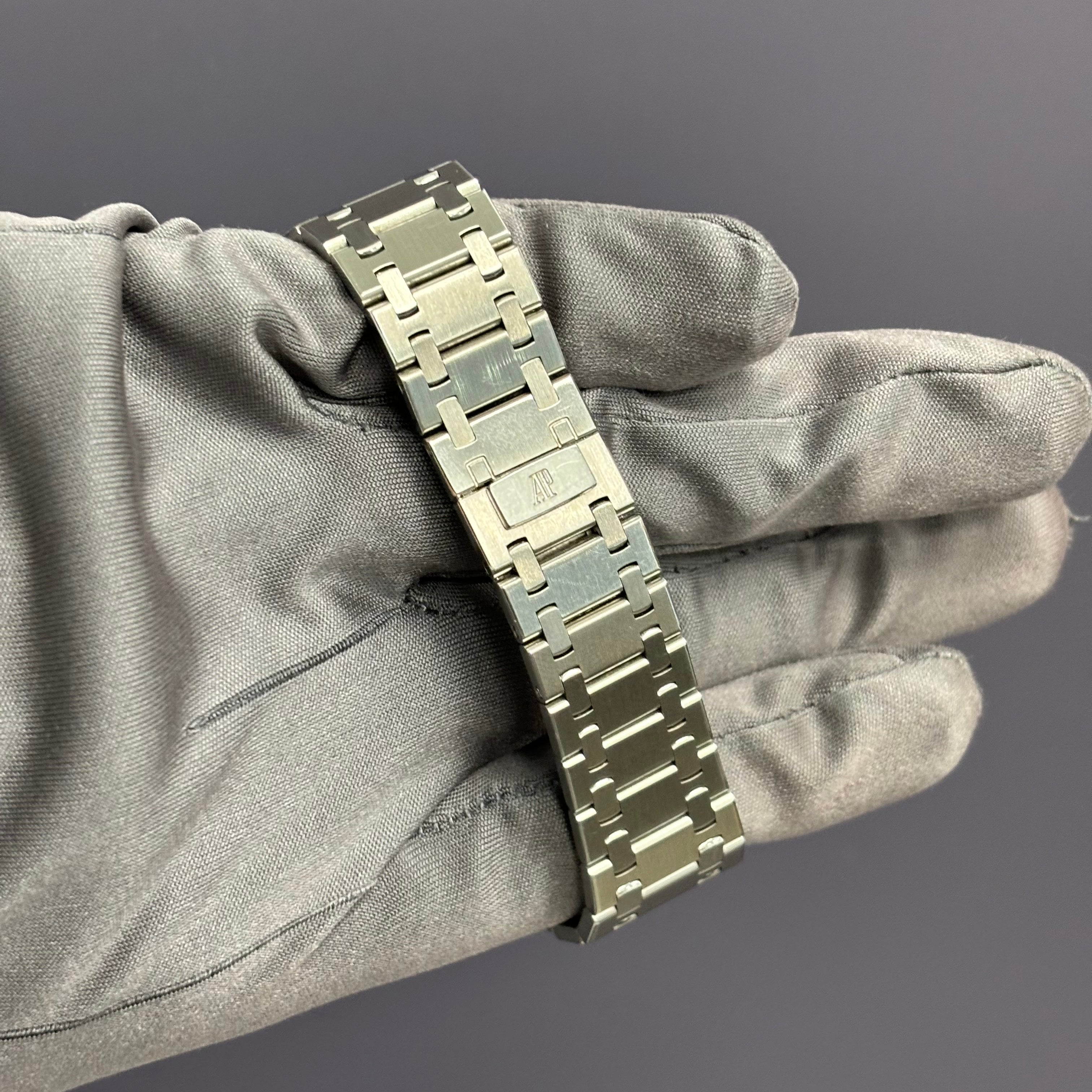 Audemars Piguet Royal Oak 39mm White Dial Ref# 25820SP.OO.0944SP.03 - Happy Jewelers Fine Jewelry Lifetime Warranty