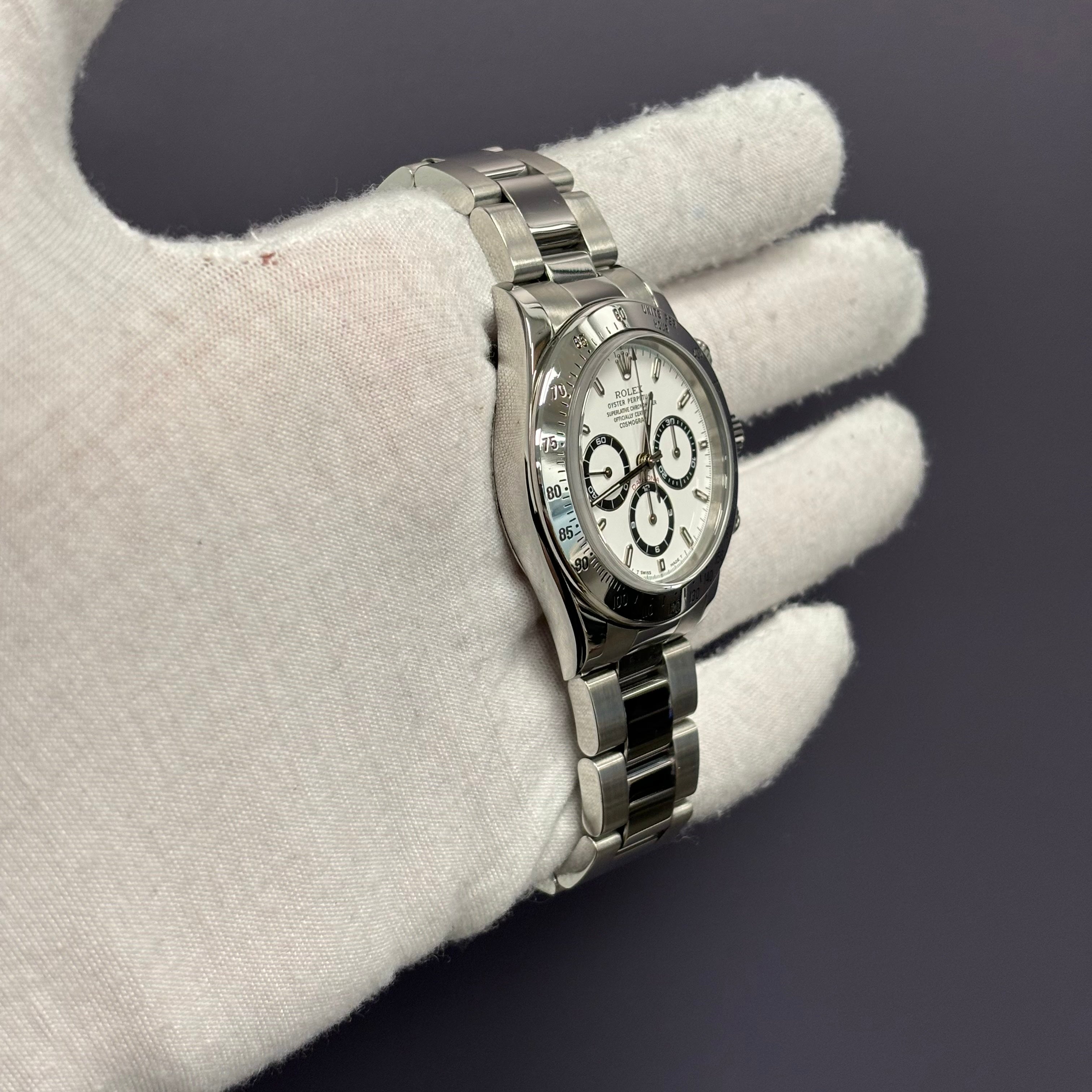 Rolex Daytona 40mm Black Dial Watch Ref# 16520 - Happy Jewelers Fine Jewelry Lifetime Warranty