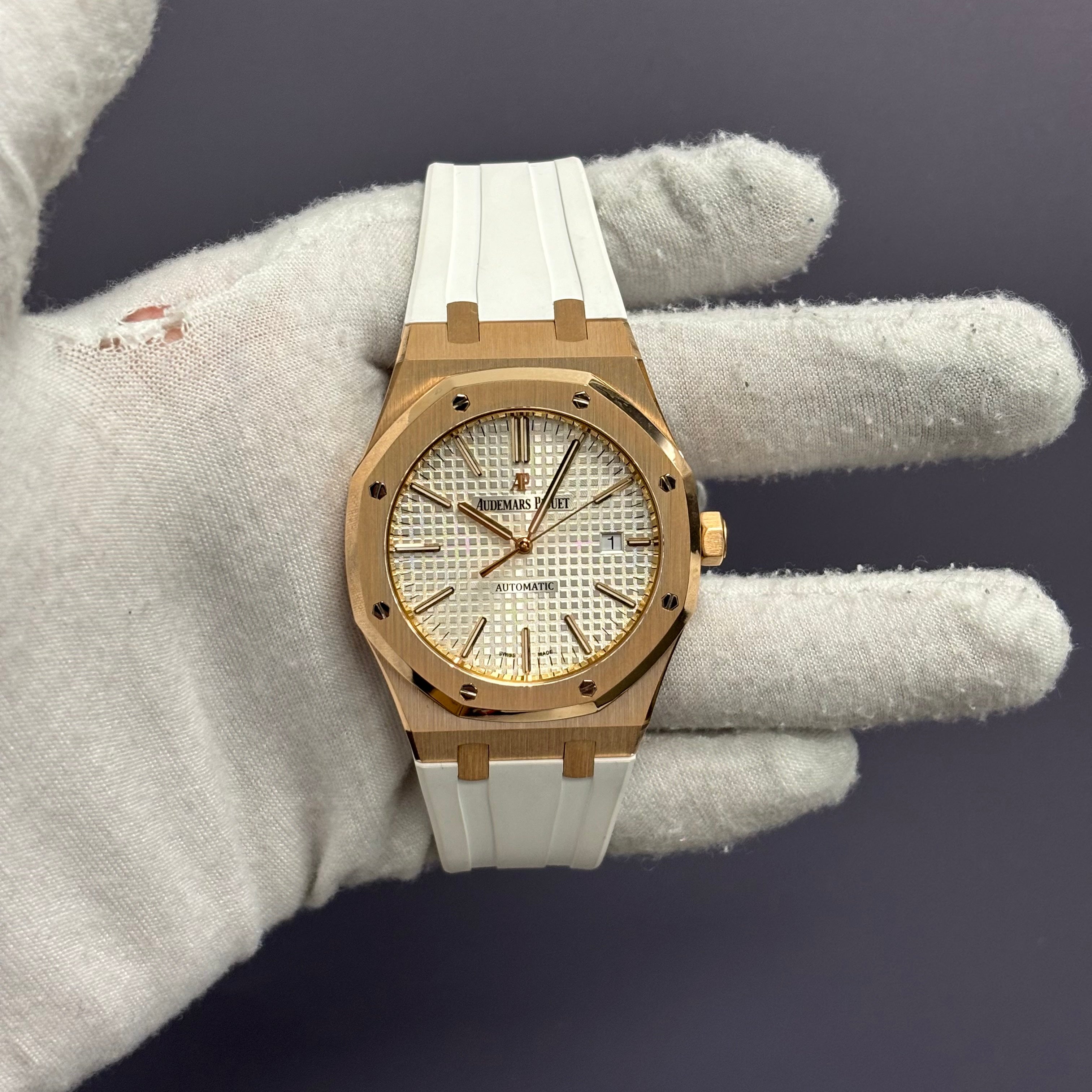 Audemars Piguet Royal Oak 41mm White Dial Watch Ref# 15400OR.OO.D088CR.01 - Happy Jewelers Fine Jewelry Lifetime Warranty