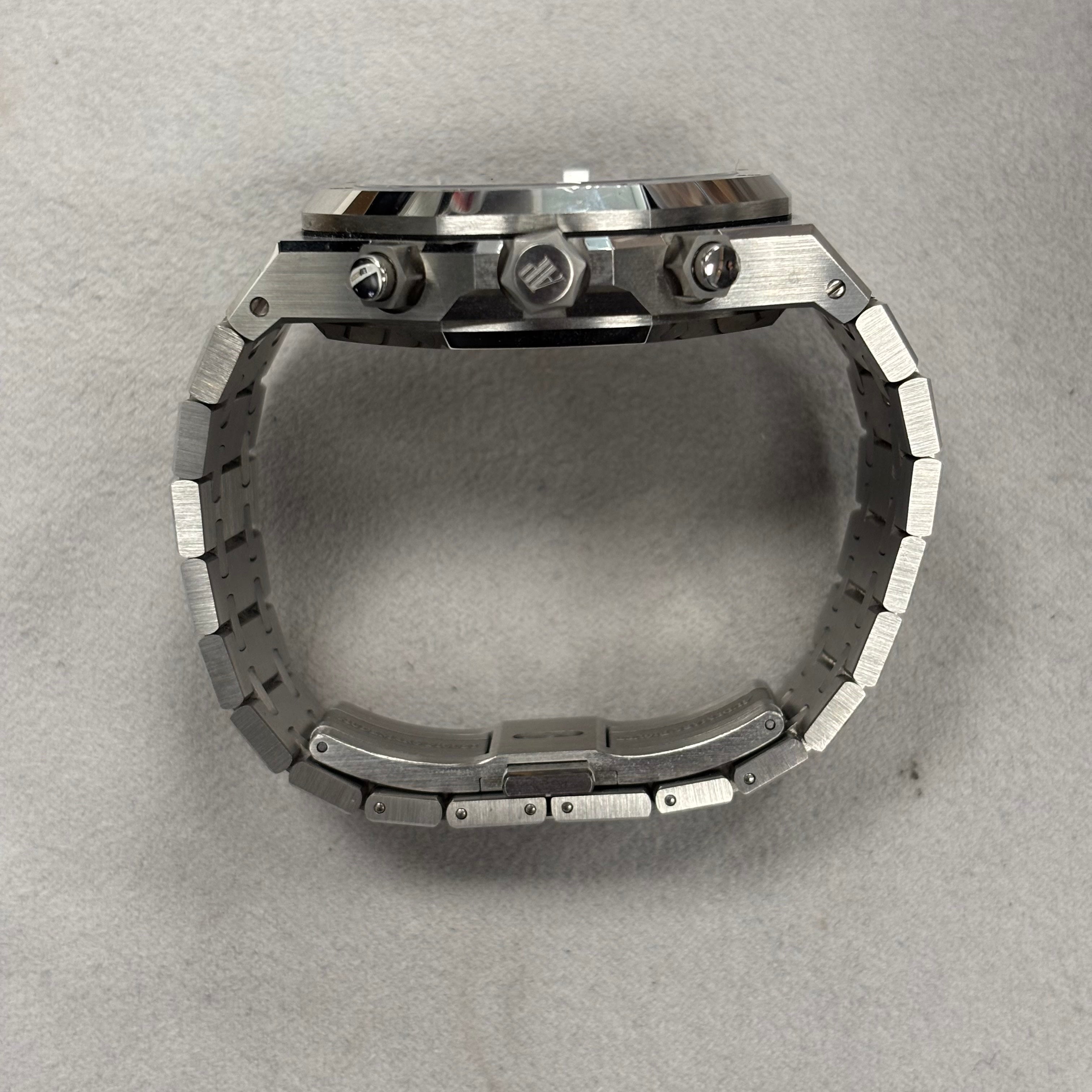 Audemars Piguet Royal Oak 41mm White Dial Watch Ref# 26240ST.OO.1320ST.07 - Happy Jewelers Fine Jewelry Lifetime Warranty