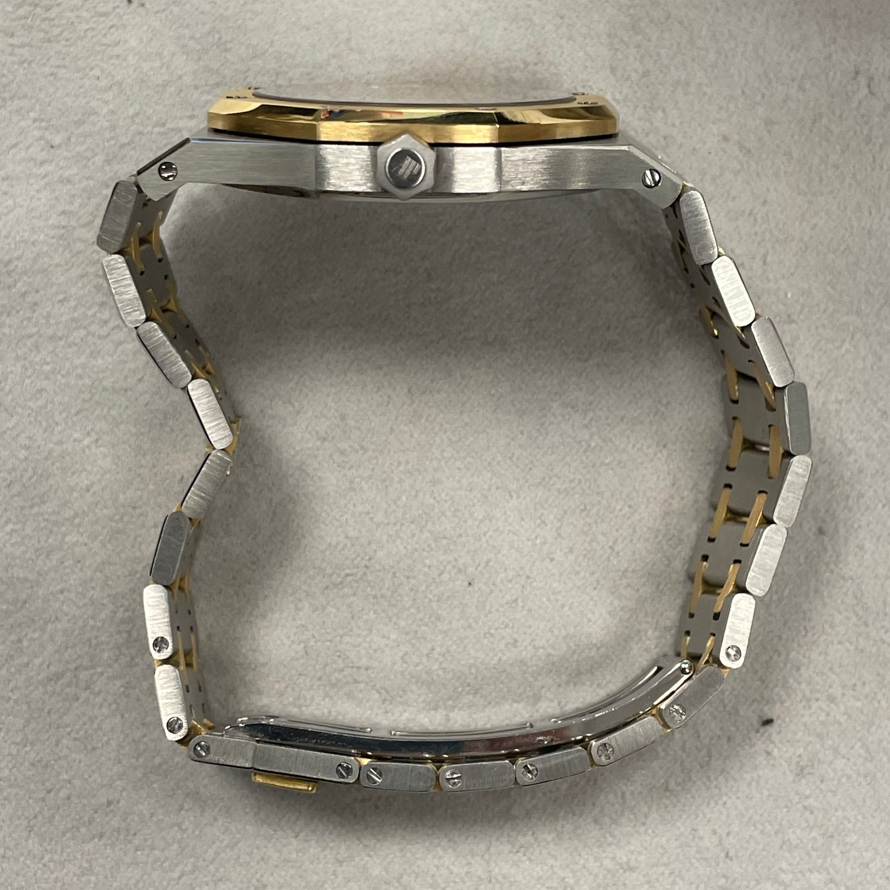 Audemars Piguet Royal Oak 36mm Grey Dial Watch Ref# 14790SA.O.0789SA.01 - Happy Jewelers Fine Jewelry Lifetime Warranty