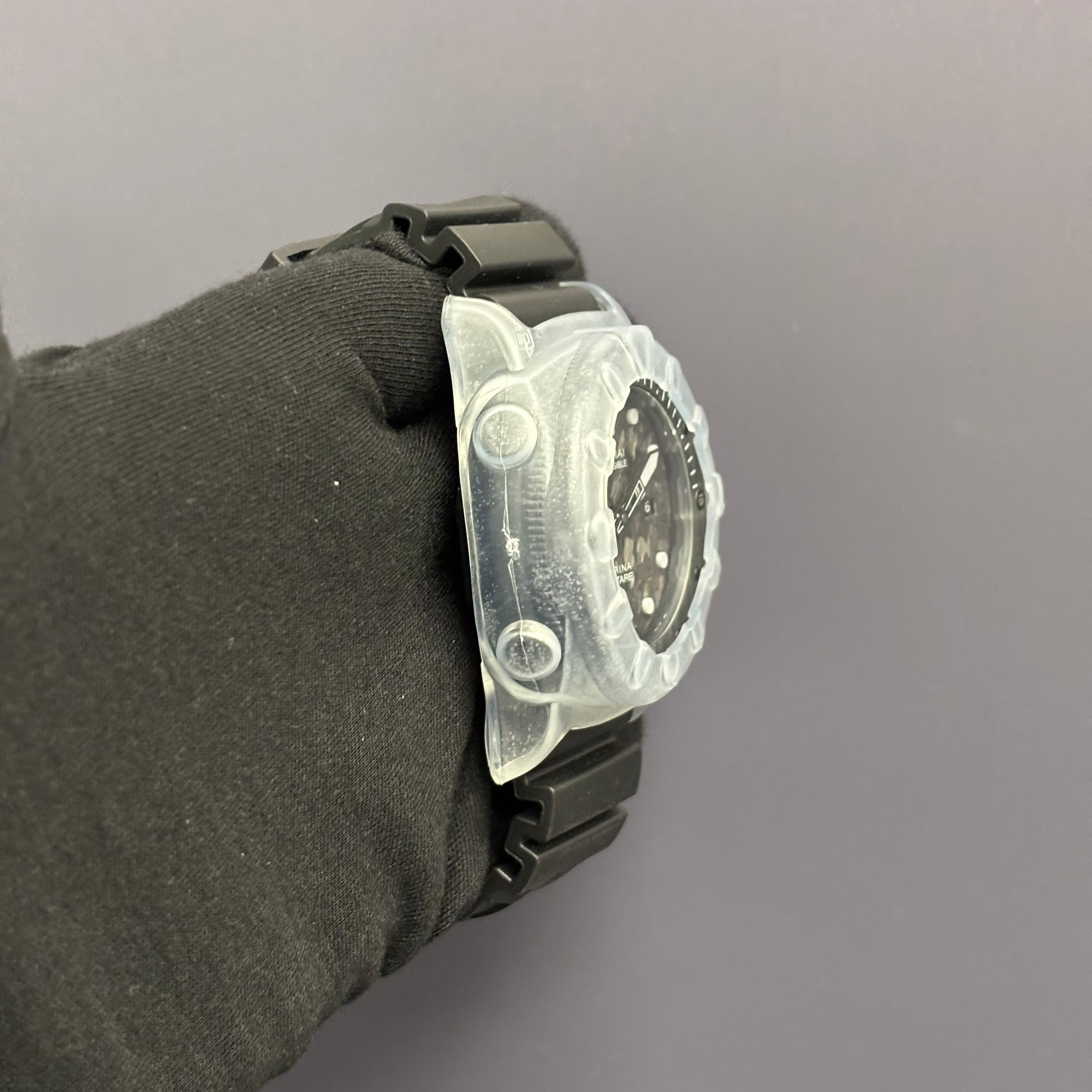 Panerai Submersible 47mm Carbon Dial Watch Ref# PAM02979 - Happy Jewelers Fine Jewelry Lifetime Warranty