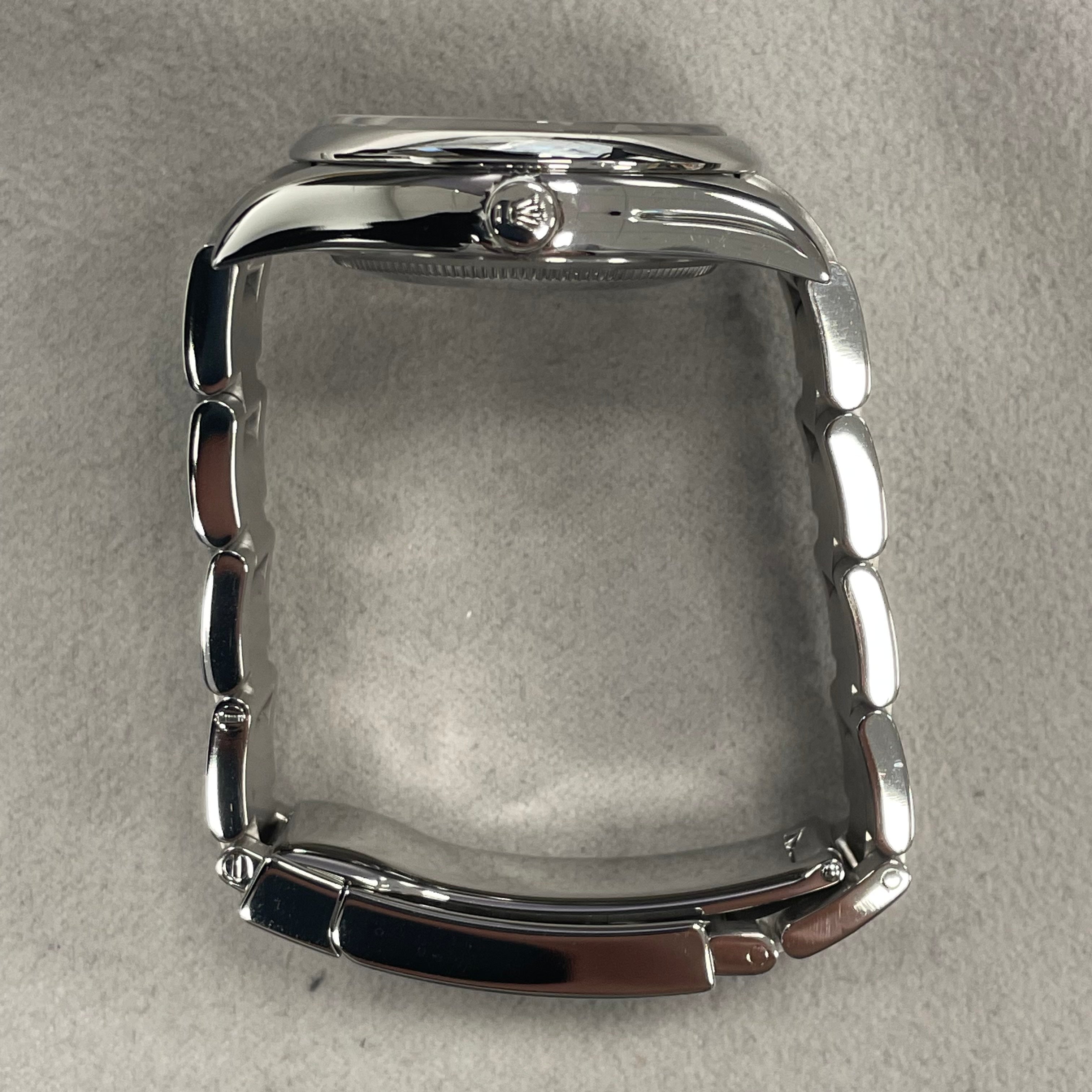 Rolex Oyster Perpetual 34mm Silver Dial Watch Ref# 124200 - Happy Jewelers Fine Jewelry Lifetime Warranty