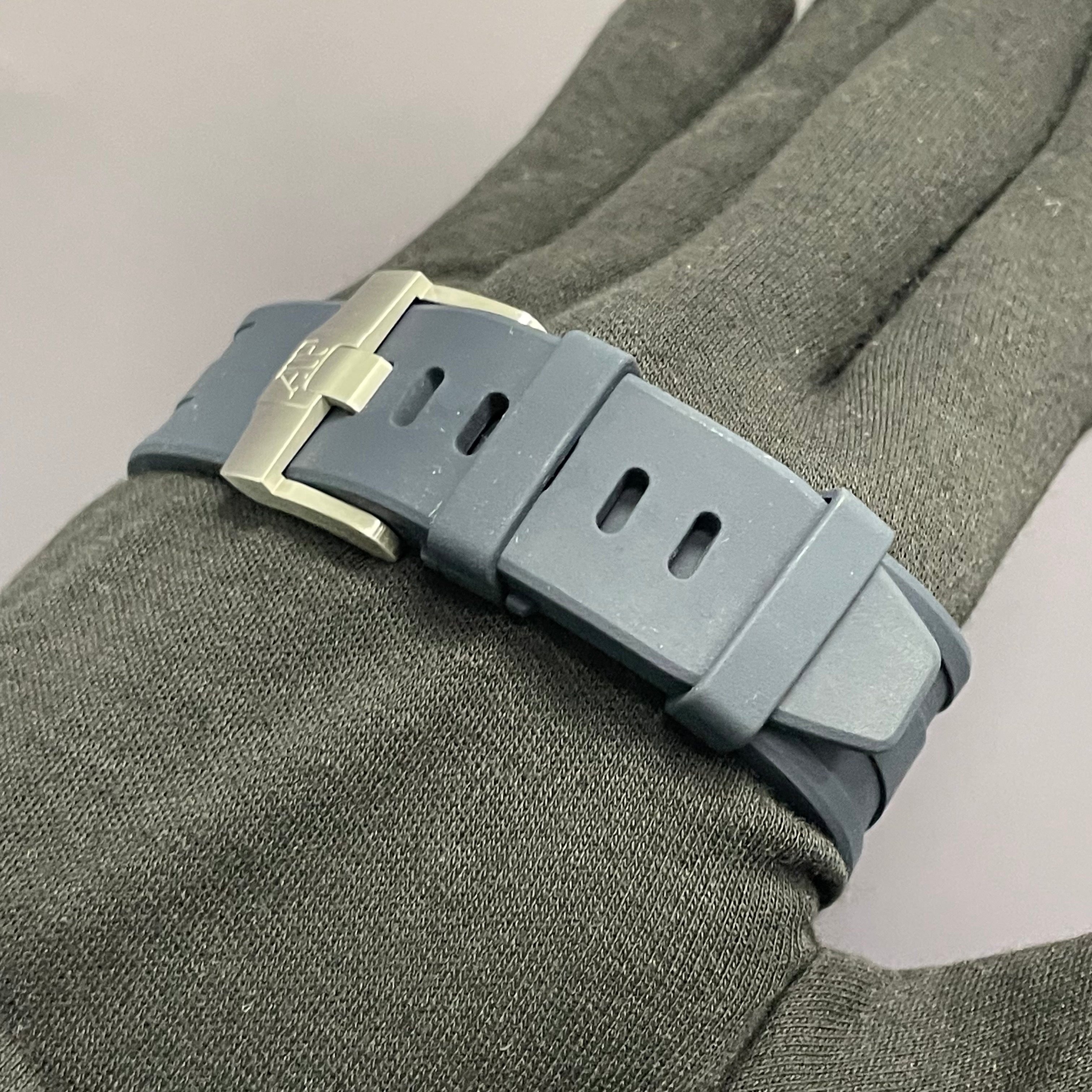 Audemars Piguet Royal Oak 42mm Black Dial Watch Ref# 26470ST.OO.A028CR.01 - Happy Jewelers Fine Jewelry Lifetime Warranty