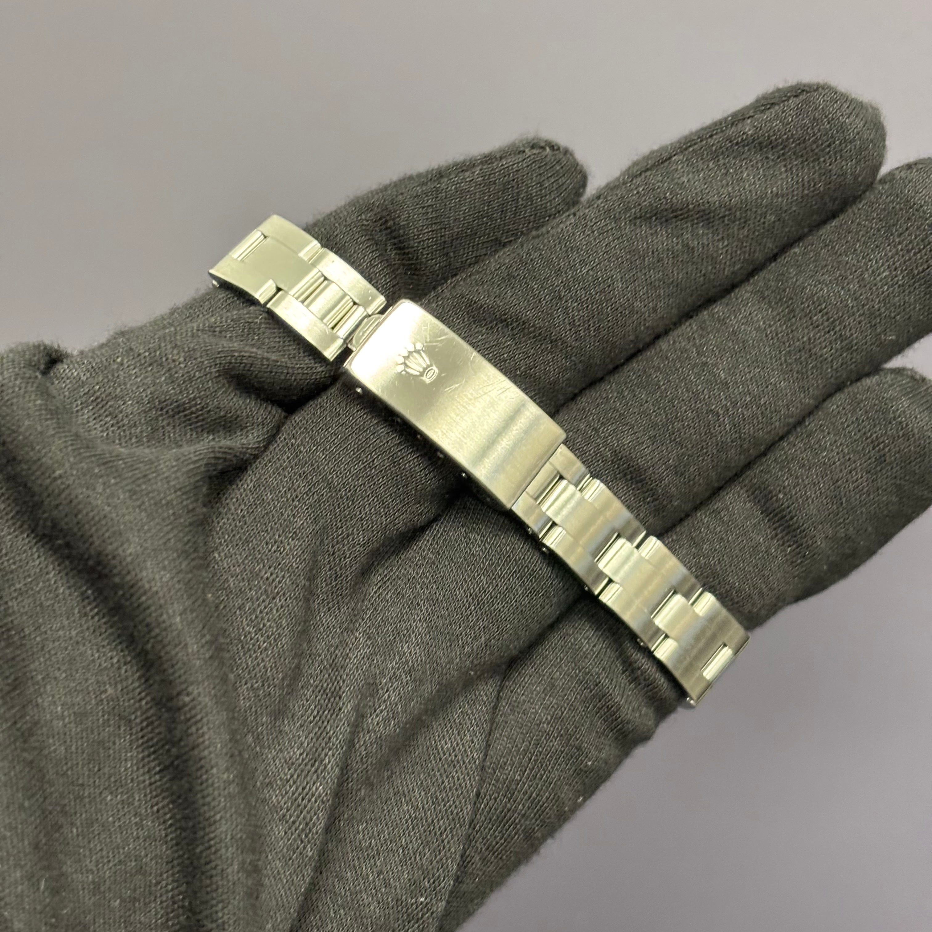 Rolex Oyster Perpetual 26mm Black Dial Watch Ref# 67180 - Happy Jewelers Fine Jewelry Lifetime Warranty