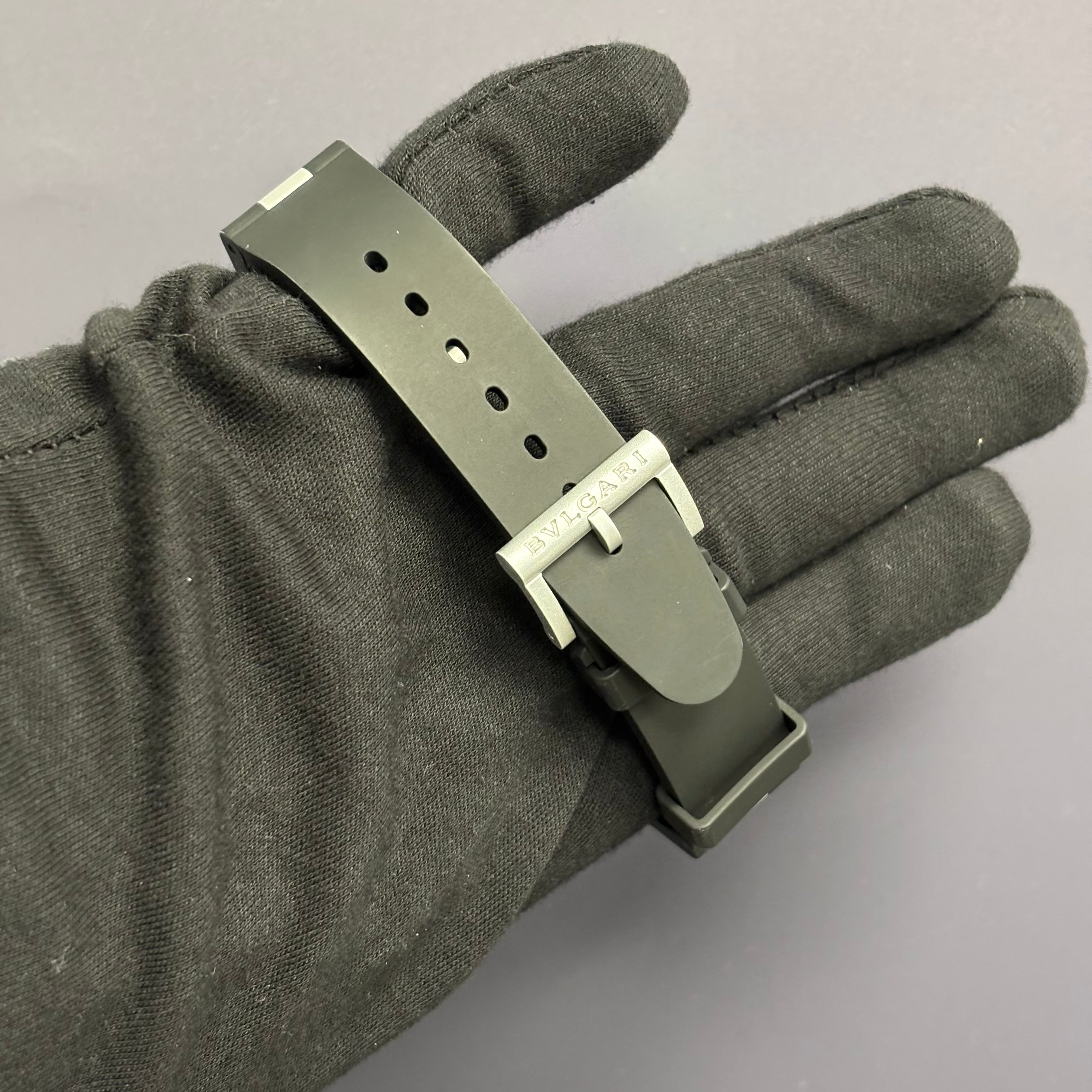 Bvlgari Aluminum 41mm Cream Dial Watch Ref# 103722 - Happy Jewelers Fine Jewelry Lifetime Warranty