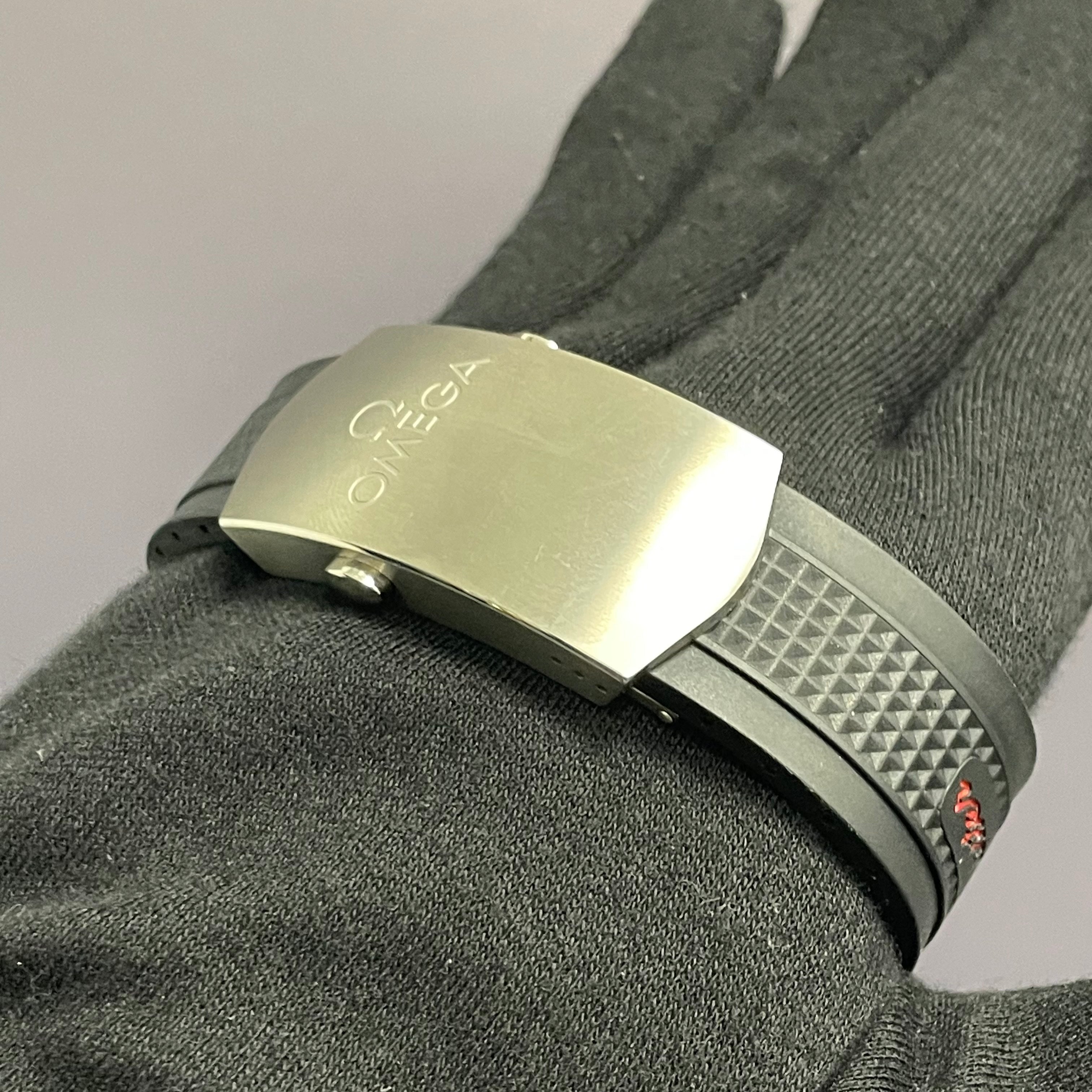 Omega Spacemaster 43mm Black Dial Watch Ref# 325.92.43.79.01.001 - Happy Jewelers Fine Jewelry Lifetime Warranty