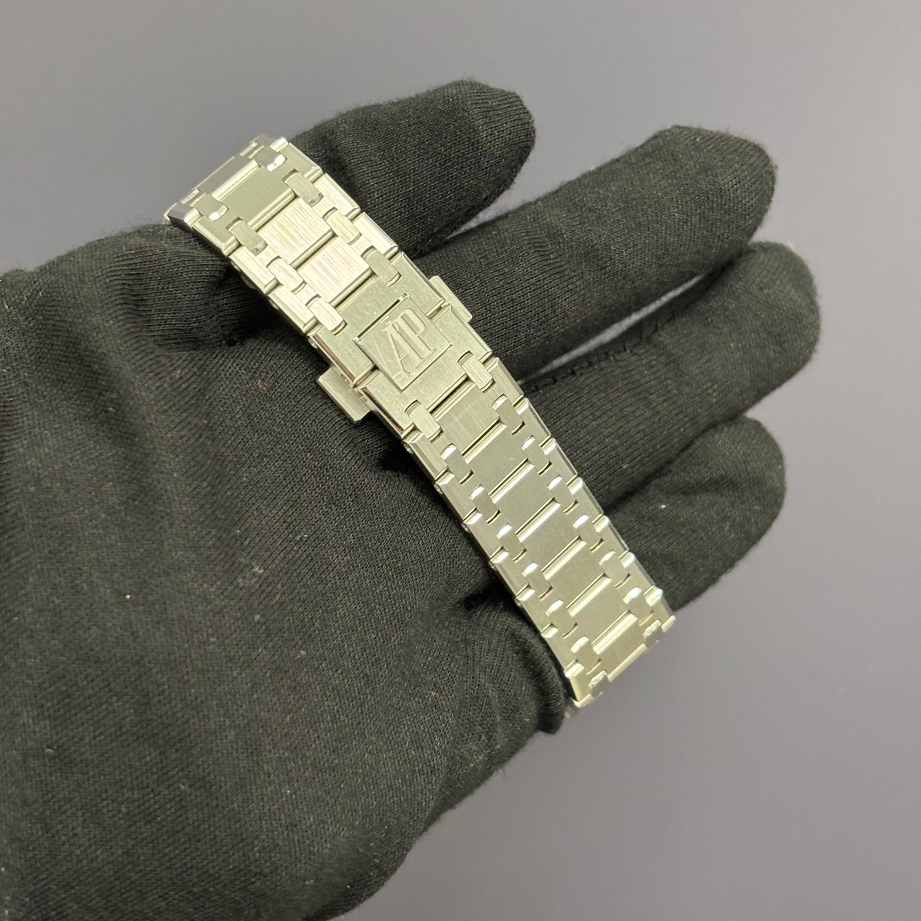 Audemars Piguet Royal Oak 39mm Blue Dial Watch Ref# 16202BC.OO.1240BC.02 - Happy Jewelers Fine Jewelry Lifetime Warranty