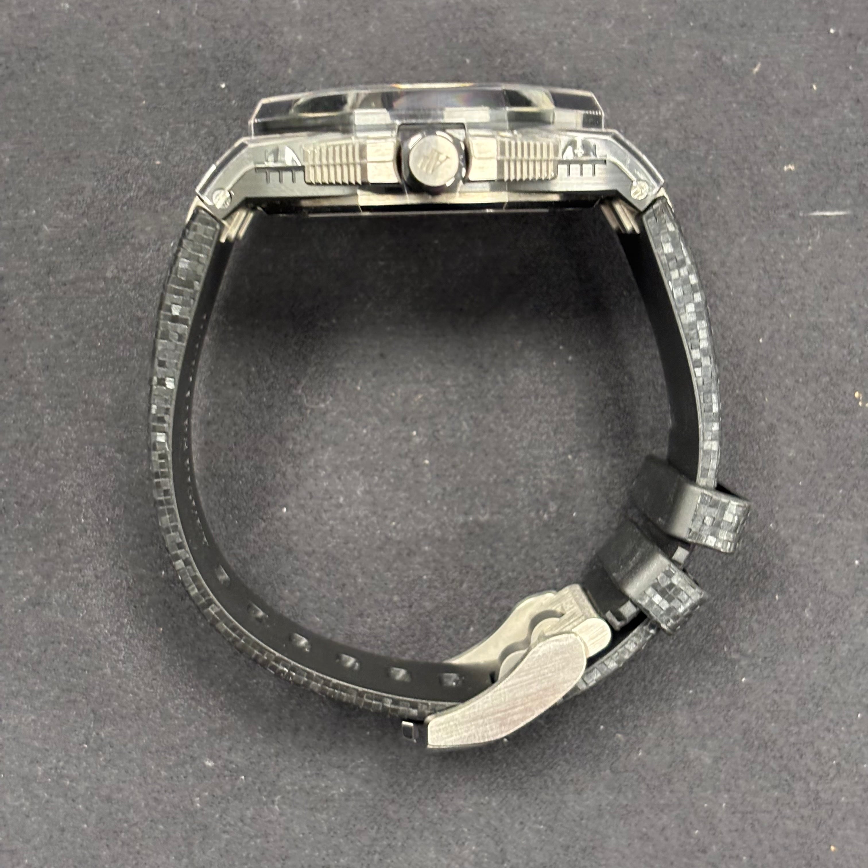 Audemars Piguet Royal Oak 37mm Black Dial Watch Ref# 77600CE.OO.A002CA.01 - Happy Jewelers Fine Jewelry Lifetime Warranty