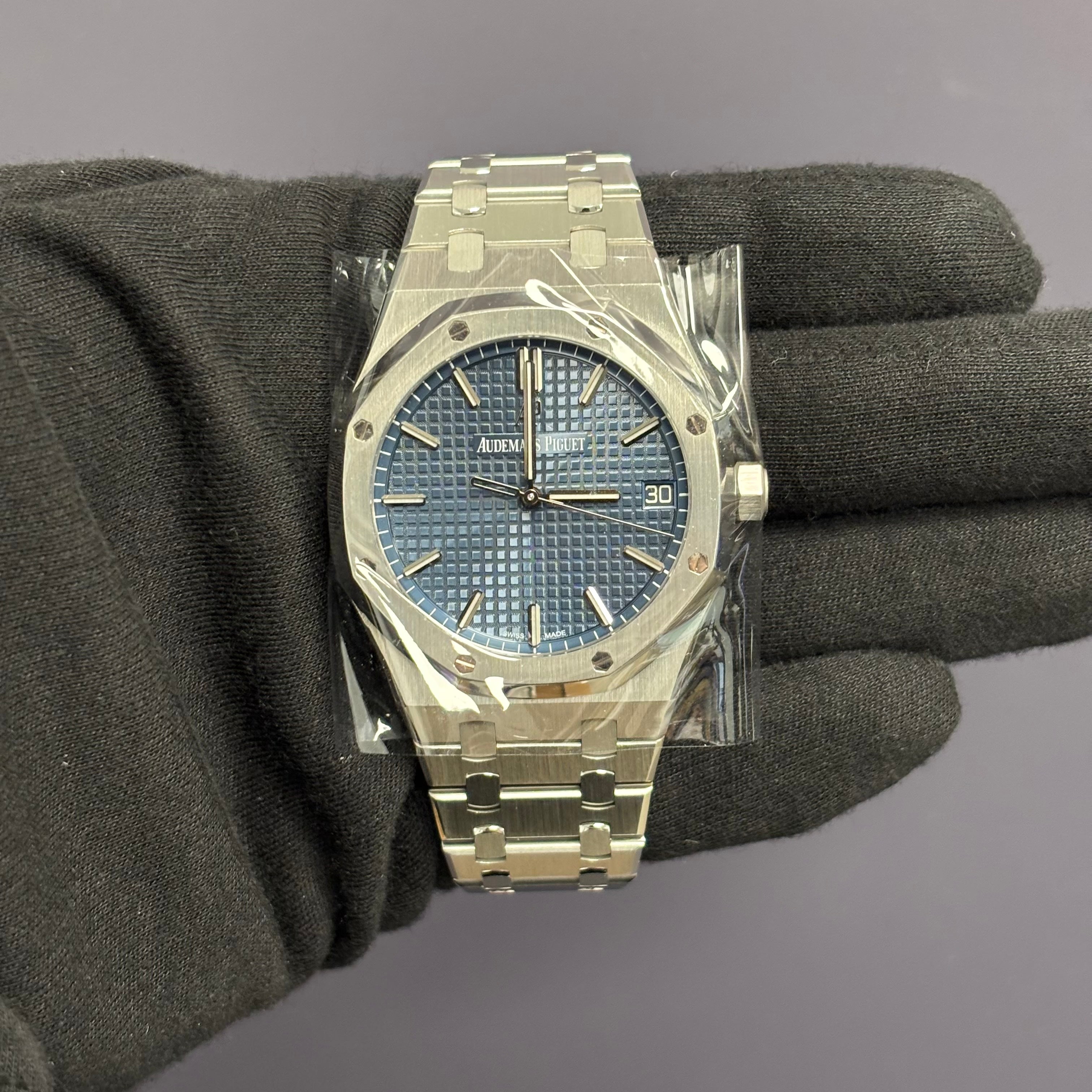 Audemars Piguet Royal Oak 41mm Blue Dial Ref# 15500ST.OO.1220ST.01 - Happy Jewelers Fine Jewelry Lifetime Warranty