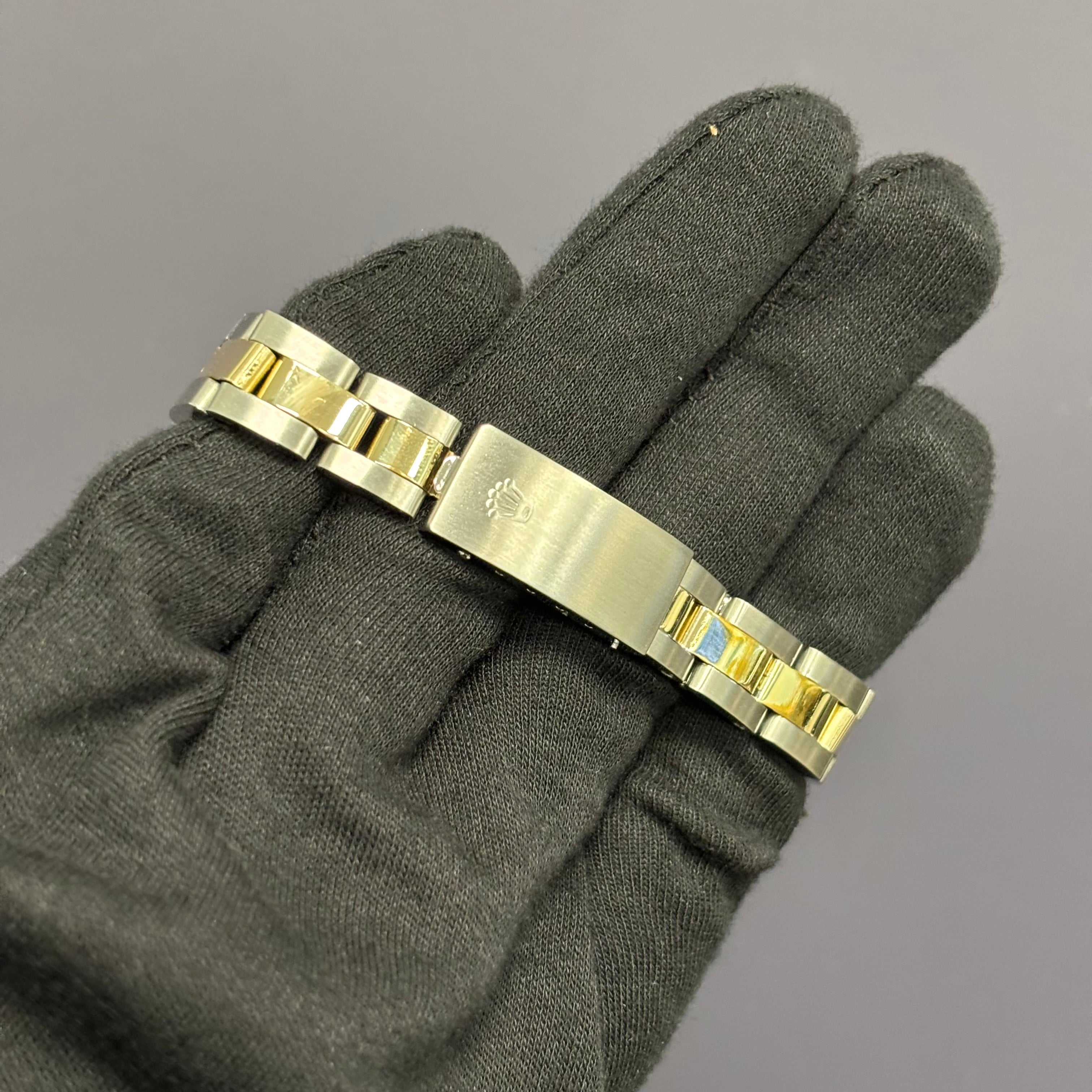 Rolex Datejust 26mm MOP Dial Watch Ref# 69173 - Happy Jewelers Fine Jewelry Lifetime Warranty