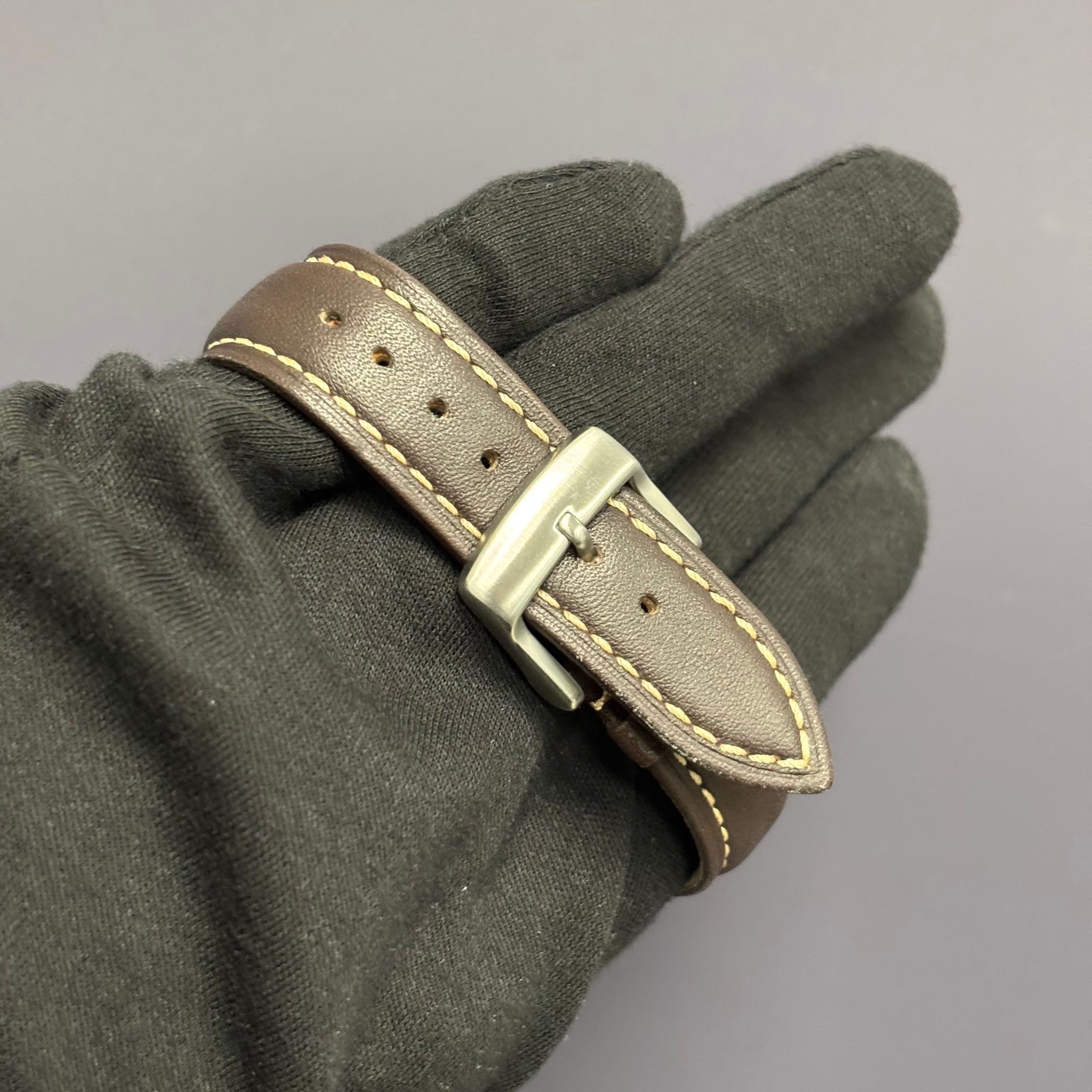 Omega Speedmaster 42mm Black Dial Watch Ref# 522.20.42.30.01.001 - Happy Jewelers Fine Jewelry Lifetime Warranty