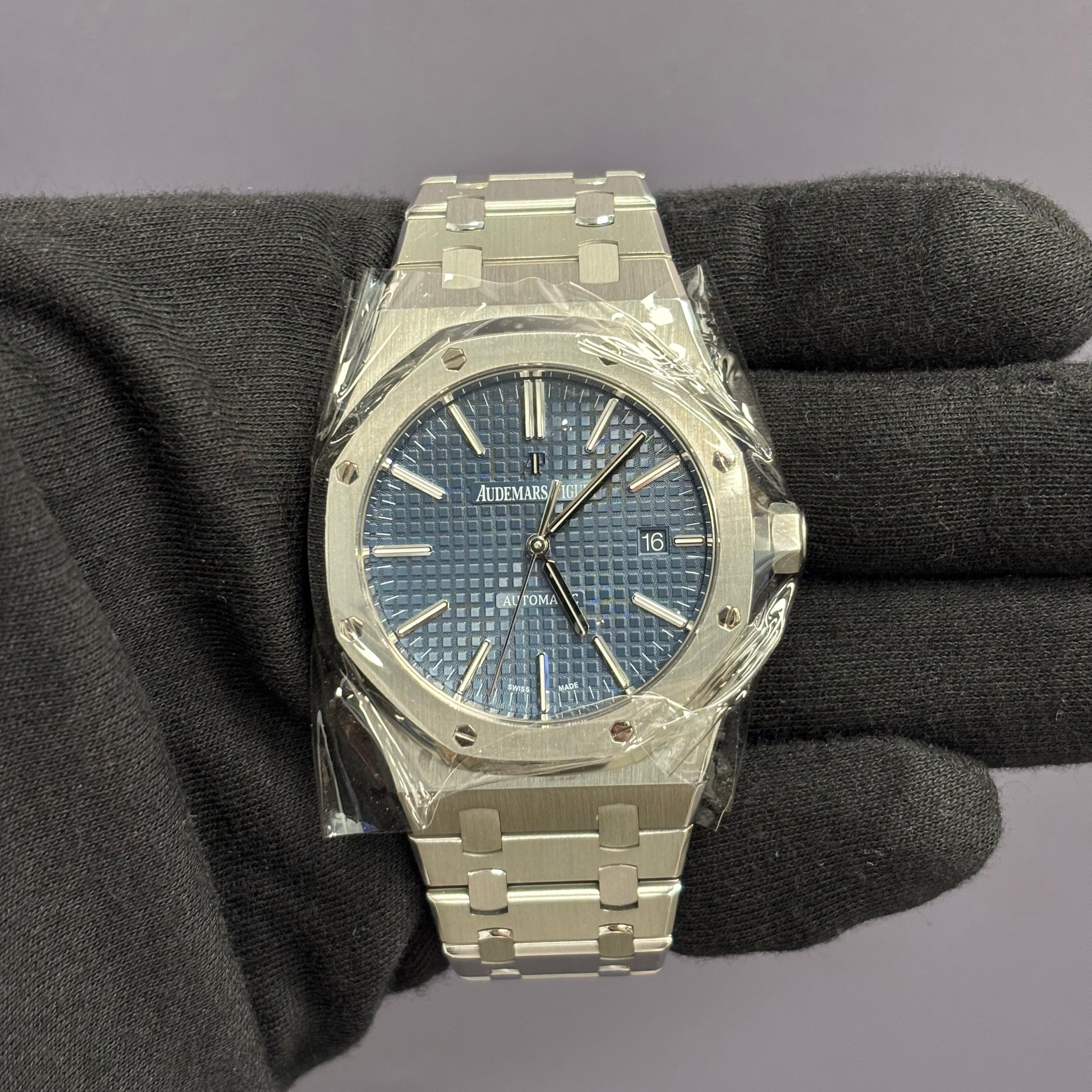 Audemars Piguet Royal Oak 41mm Blue Dial Ref# 15400ST.OO.1220ST.03 - Happy Jewelers Fine Jewelry Lifetime Warranty