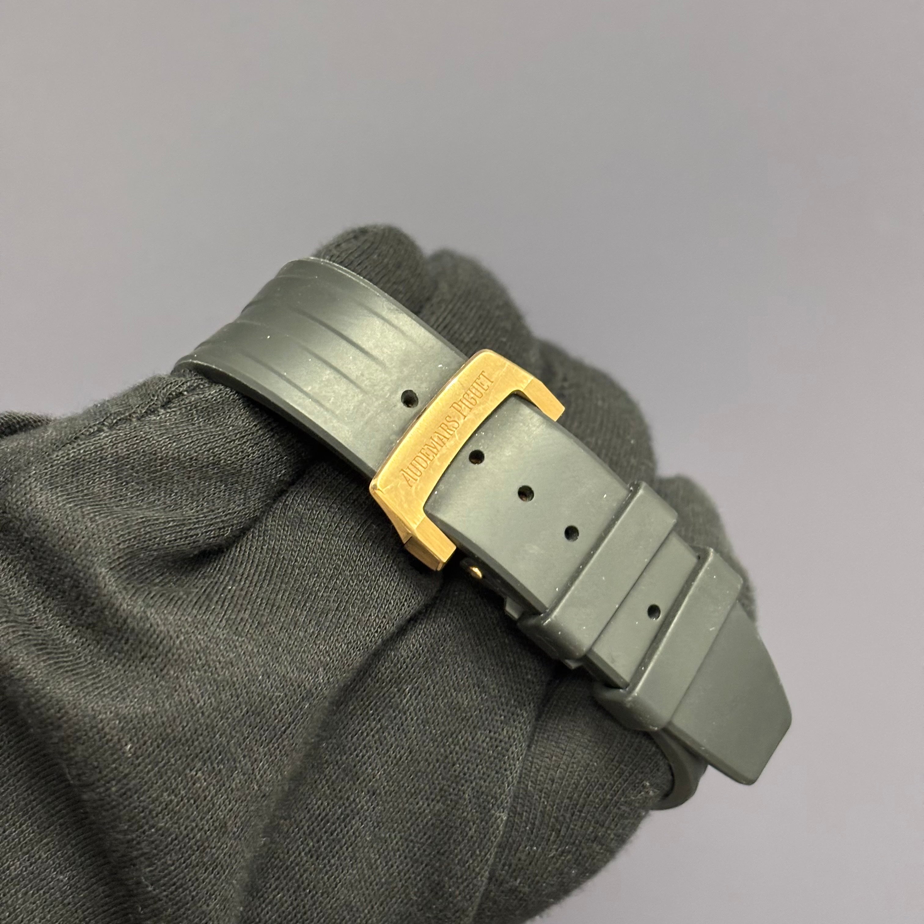 Audemars Piguet Royal Oak 41mm Black Dial Watch Ref# 26240OR.OO.D002CR.02 - Happy Jewelers Fine Jewelry Lifetime Warranty