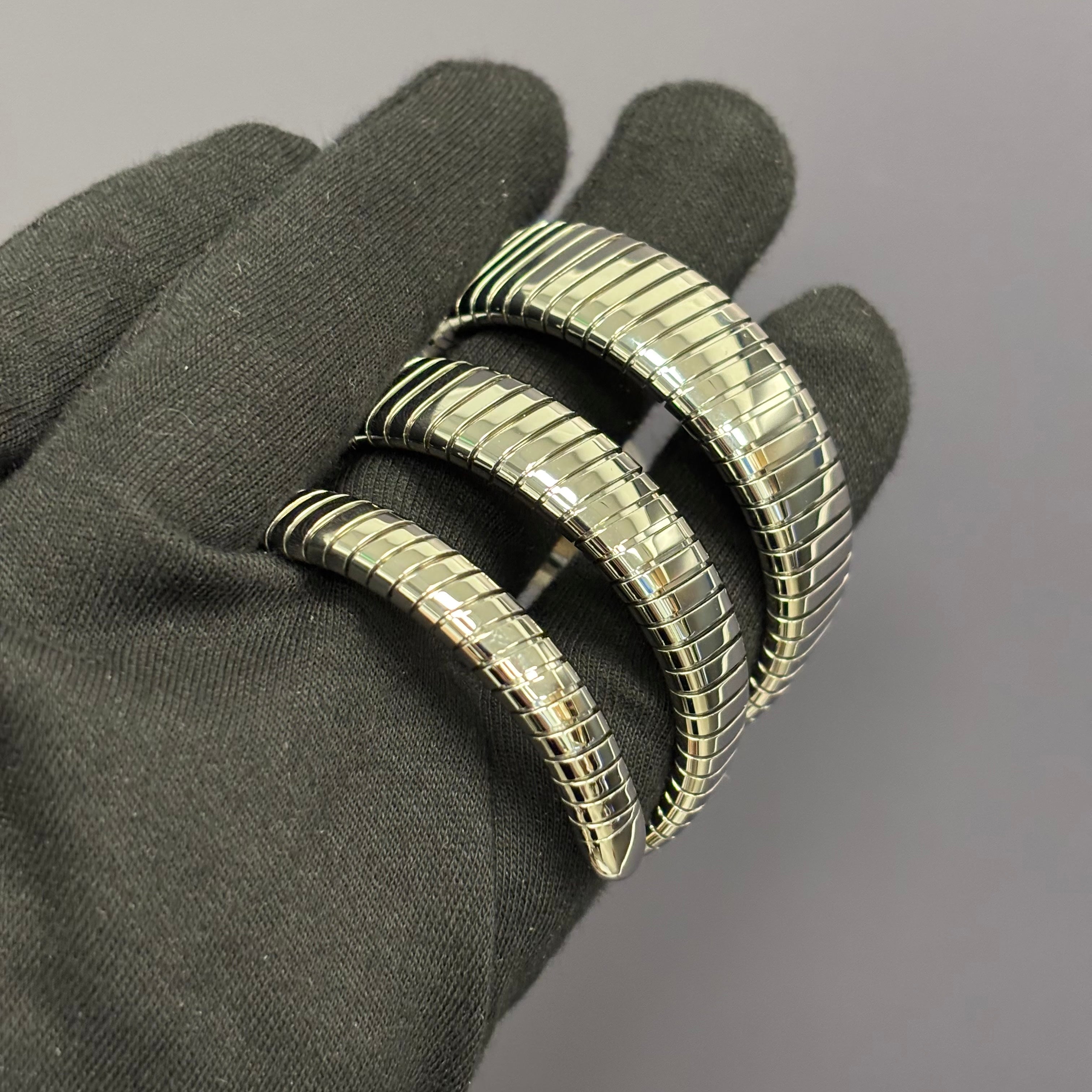 Bvlgari Serpenti 35mm Black Dial Watch Ref# 103818 - Happy Jewelers Fine Jewelry Lifetime Warranty