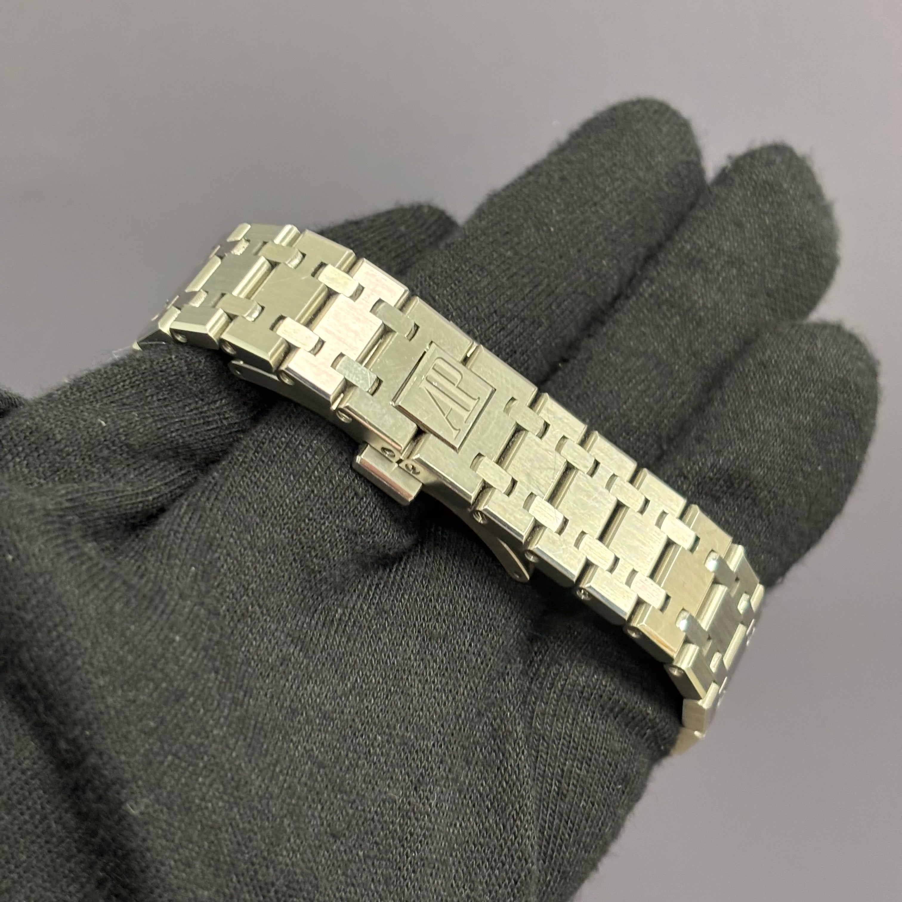 Audemars Piguet Royal Oak 37mm White Dial Watch Ref# 15450ST.OO.1256ST.01 - Happy Jewelers Fine Jewelry Lifetime Warranty