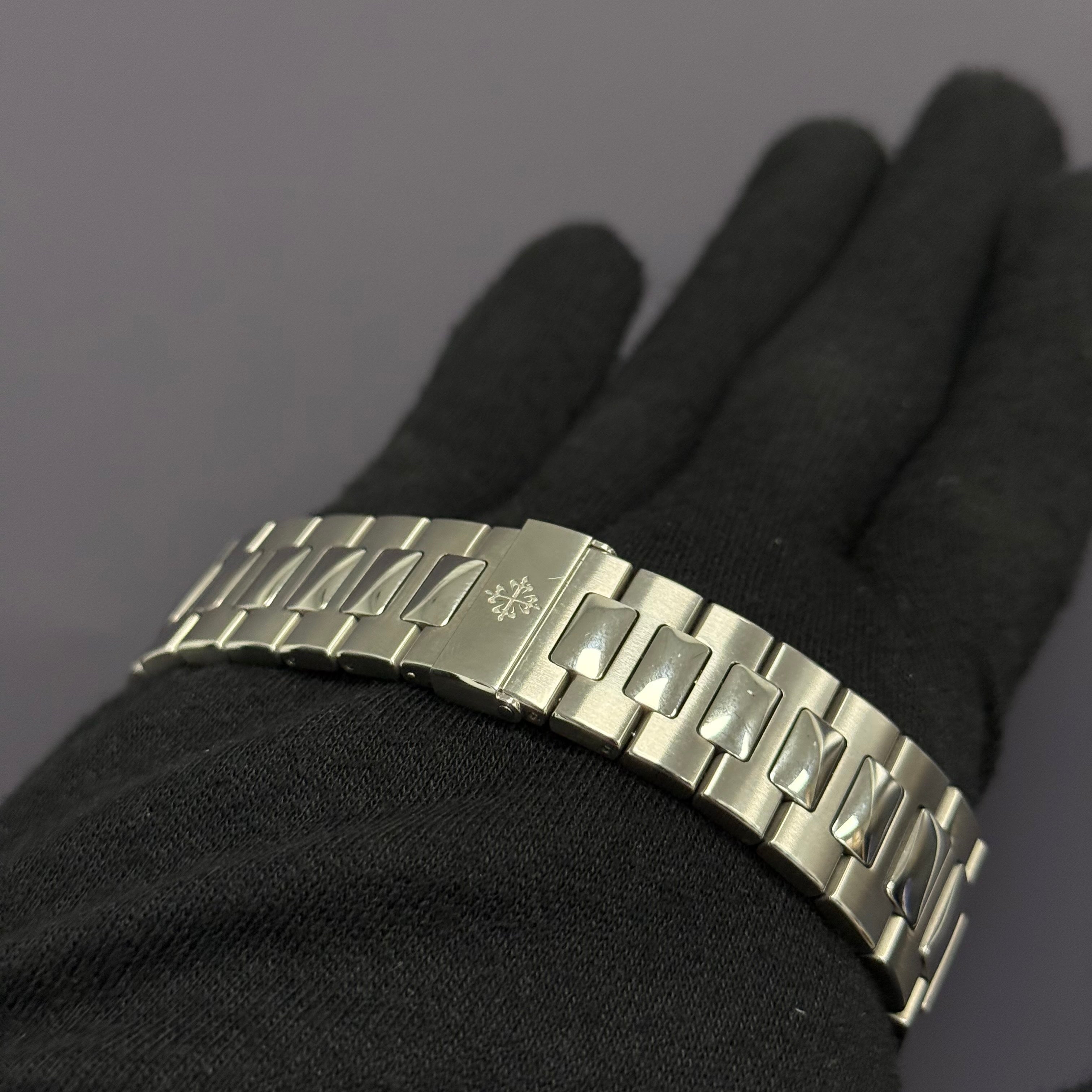 Patek Philippe Nautilus 40mm Grey Dial Watch Ref# 5726/1A-001 - Happy Jewelers Fine Jewelry Lifetime Warranty