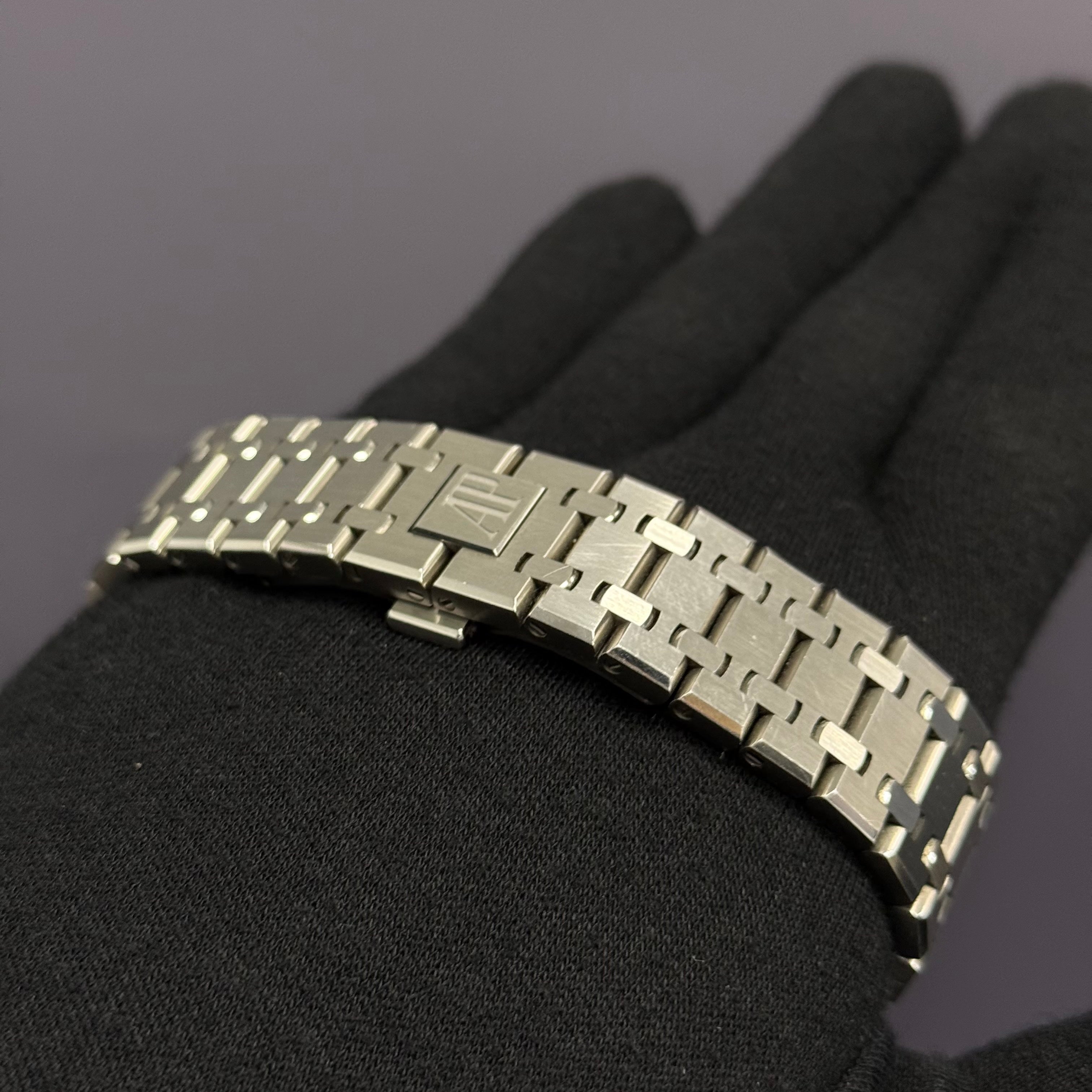 Audemars Piguet Royal Oak 41mm White Dial Watch Ref# 26331ST.OO.1220ST.03 - Happy Jewelers Fine Jewelry Lifetime Warranty