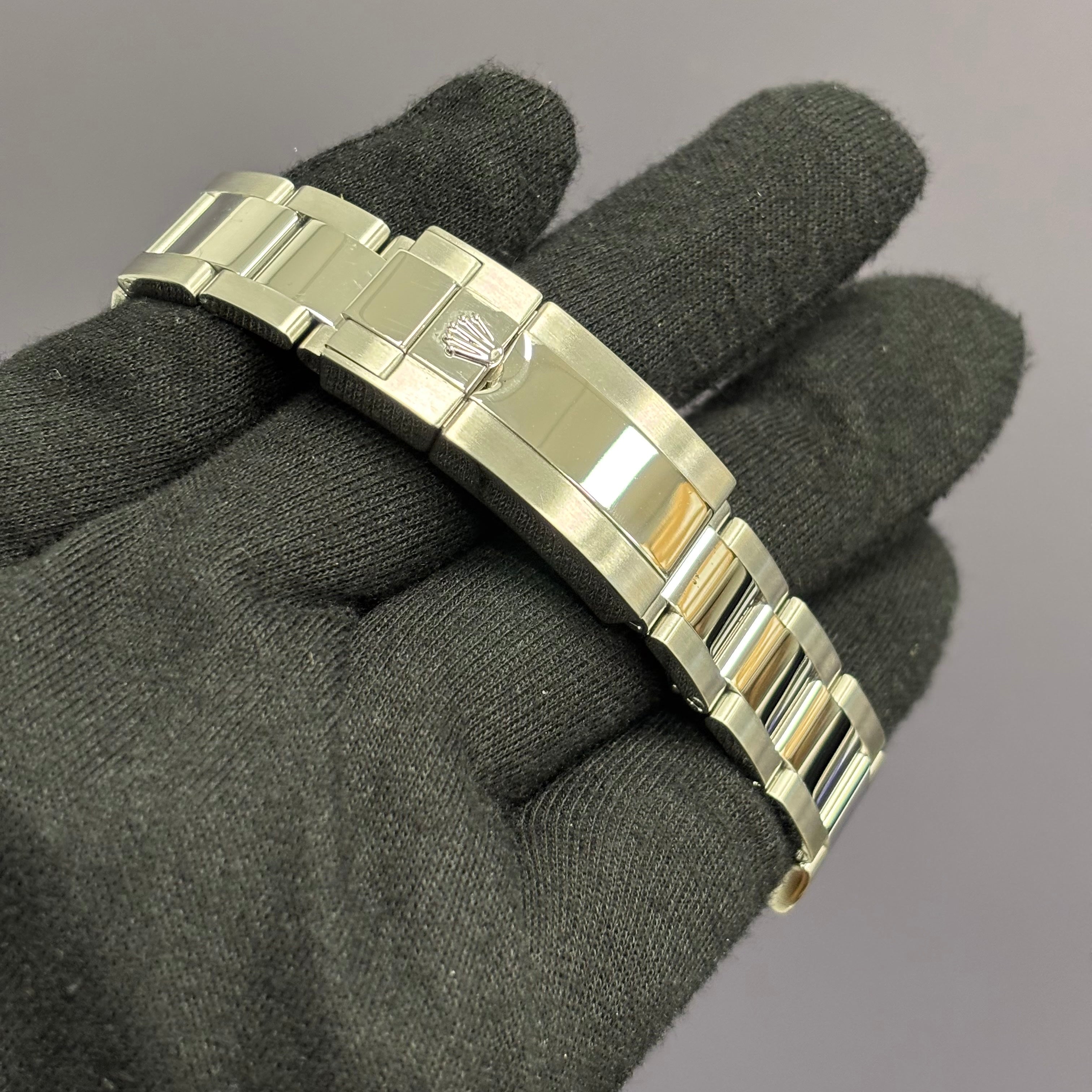 Rolex Yacht-Master 40mm Blue Dial Watch Ref# 116622 - Happy Jewelers Fine Jewelry Lifetime Warranty