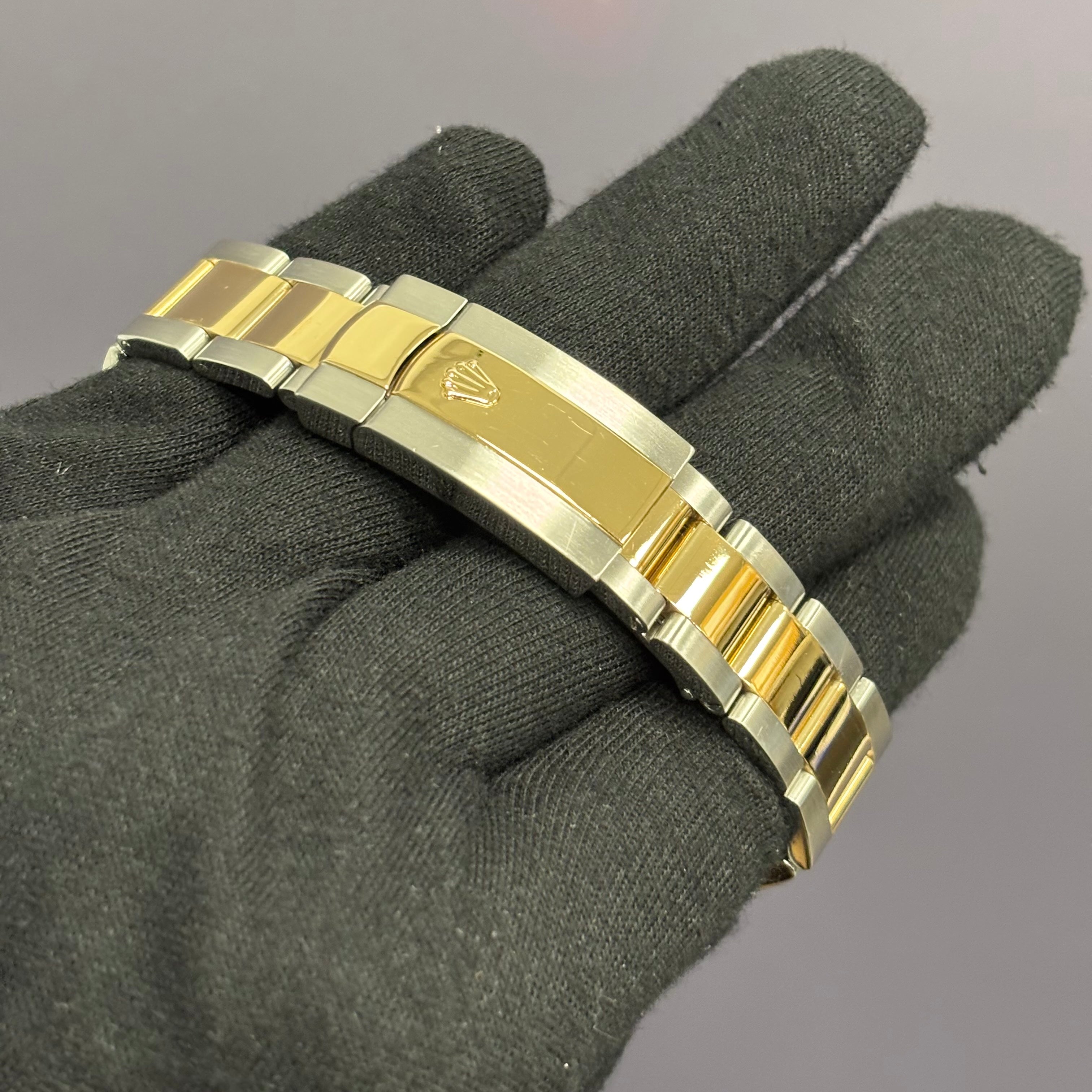 Rolex Datejust 41mm Champagne Dial Watch Ref# 126333 - Happy Jewelers Fine Jewelry Lifetime Warranty